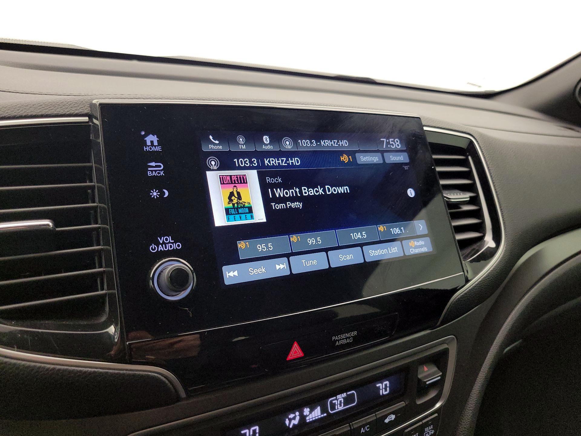 Thumbnail: 2019 Honda Passport - 15