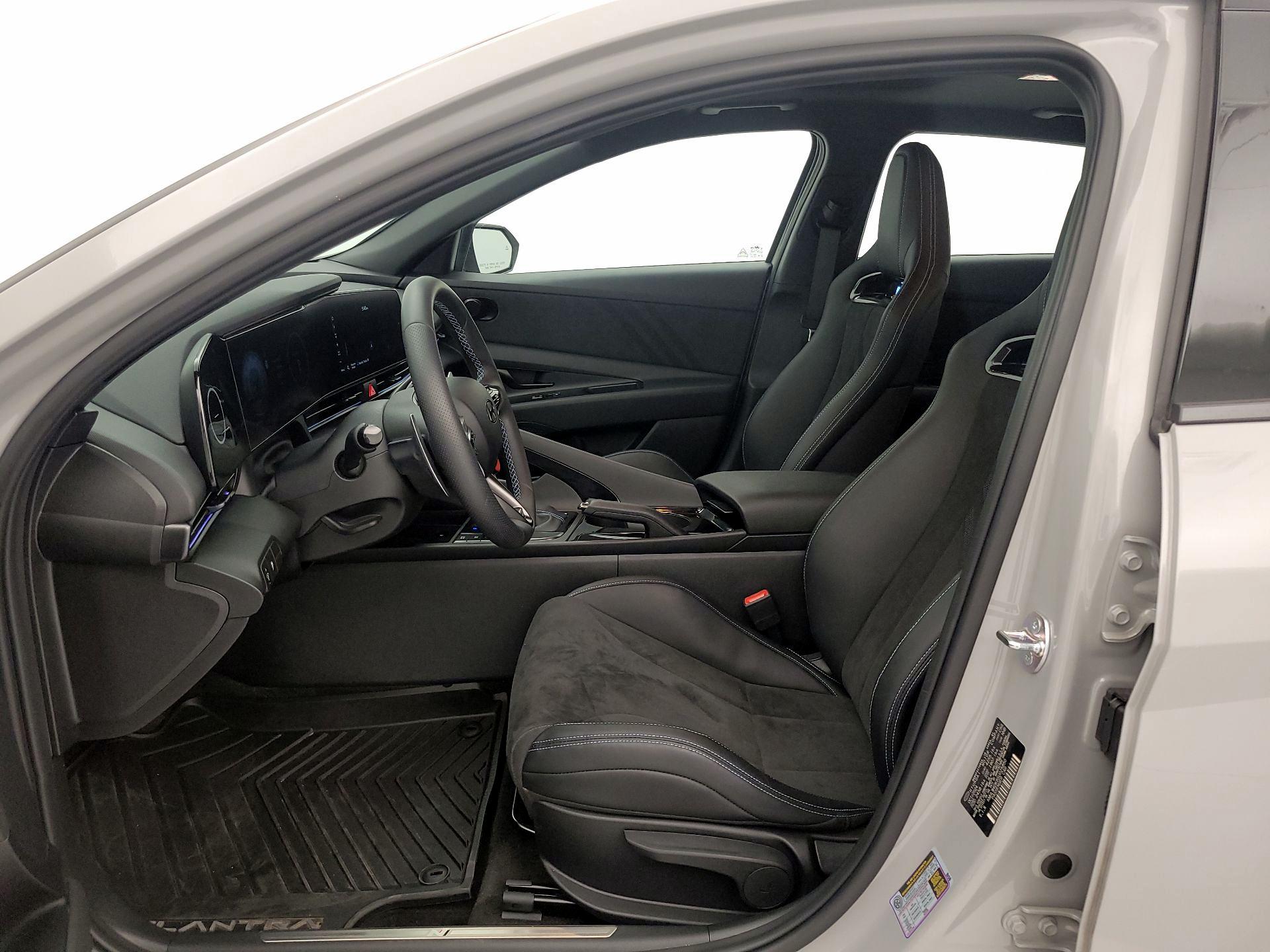 Thumbnail: 2025 Hyundai Elantra - 11