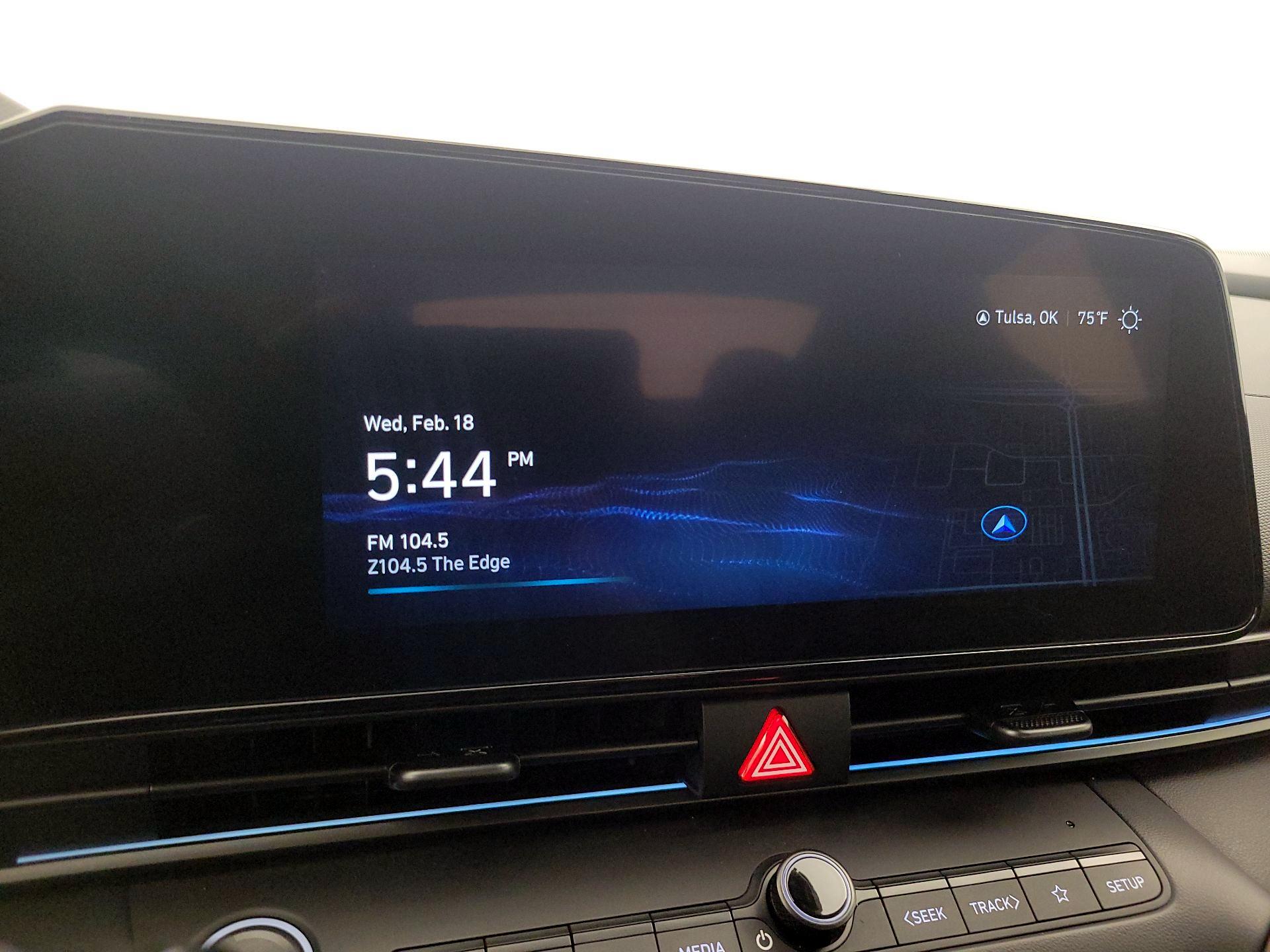 Thumbnail: 2025 Hyundai Elantra - 16