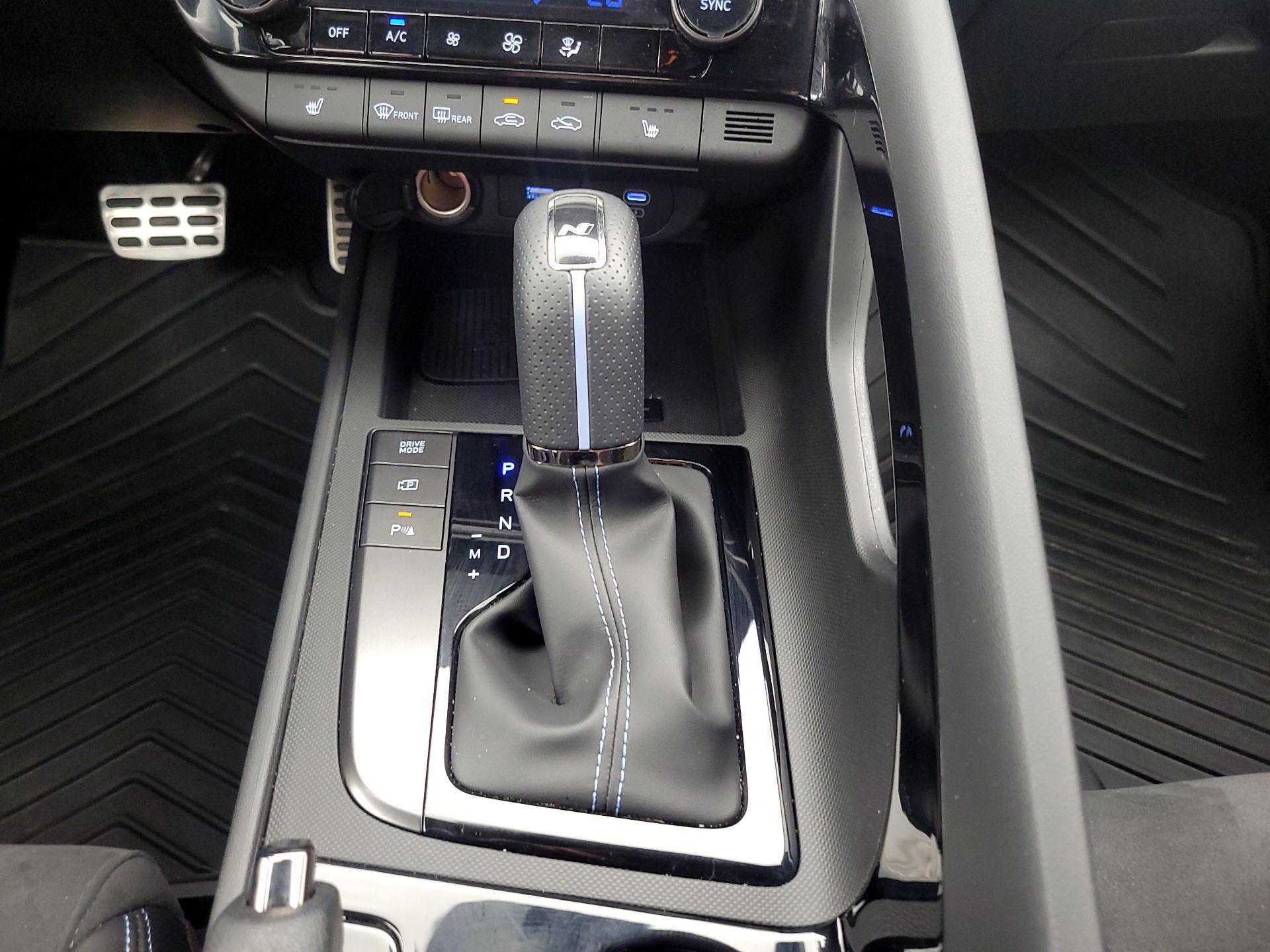 Thumbnail: 2025 Hyundai Elantra - 18