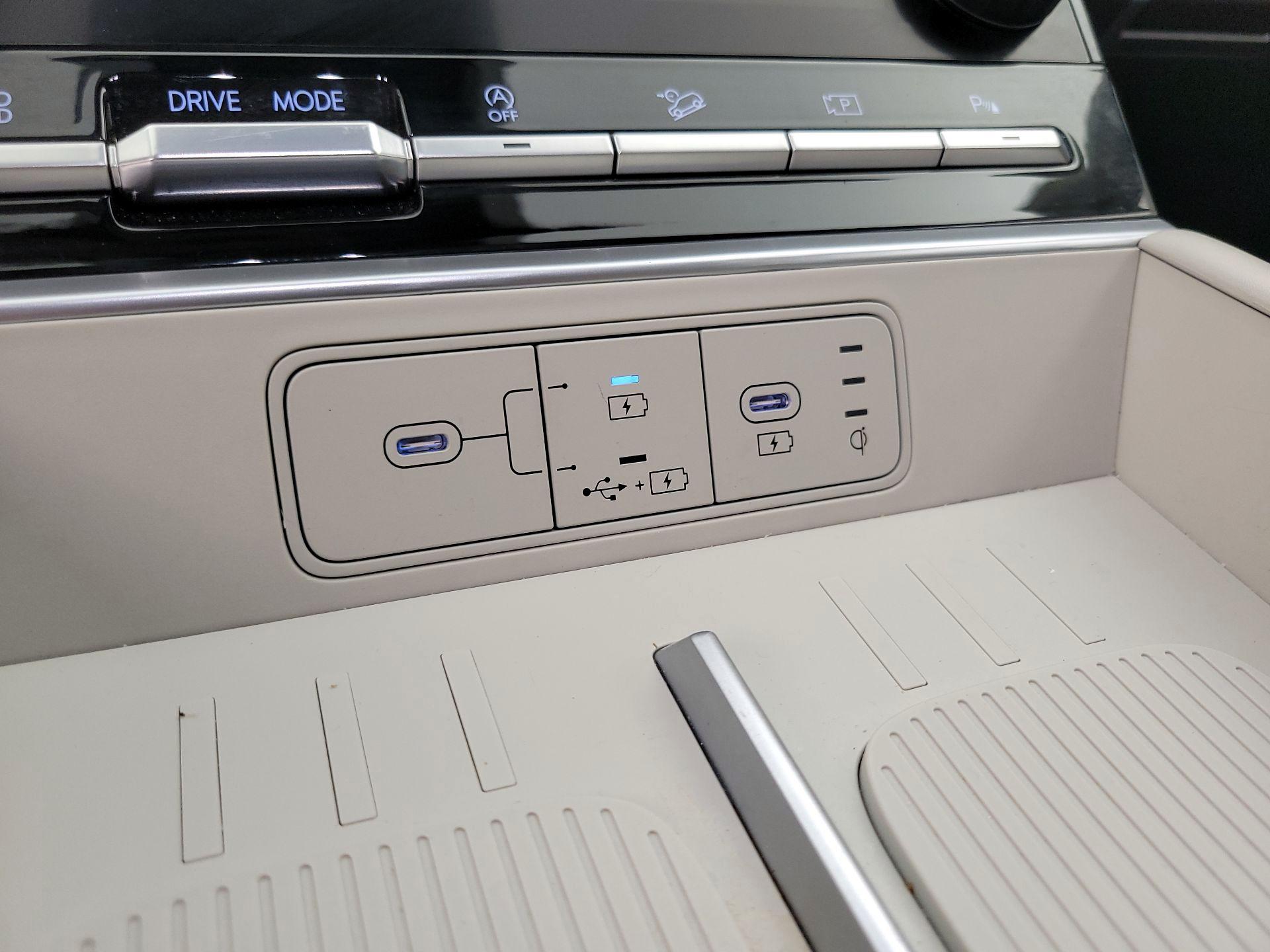 Thumbnail: 2024 Hyundai Santa Fe - 18