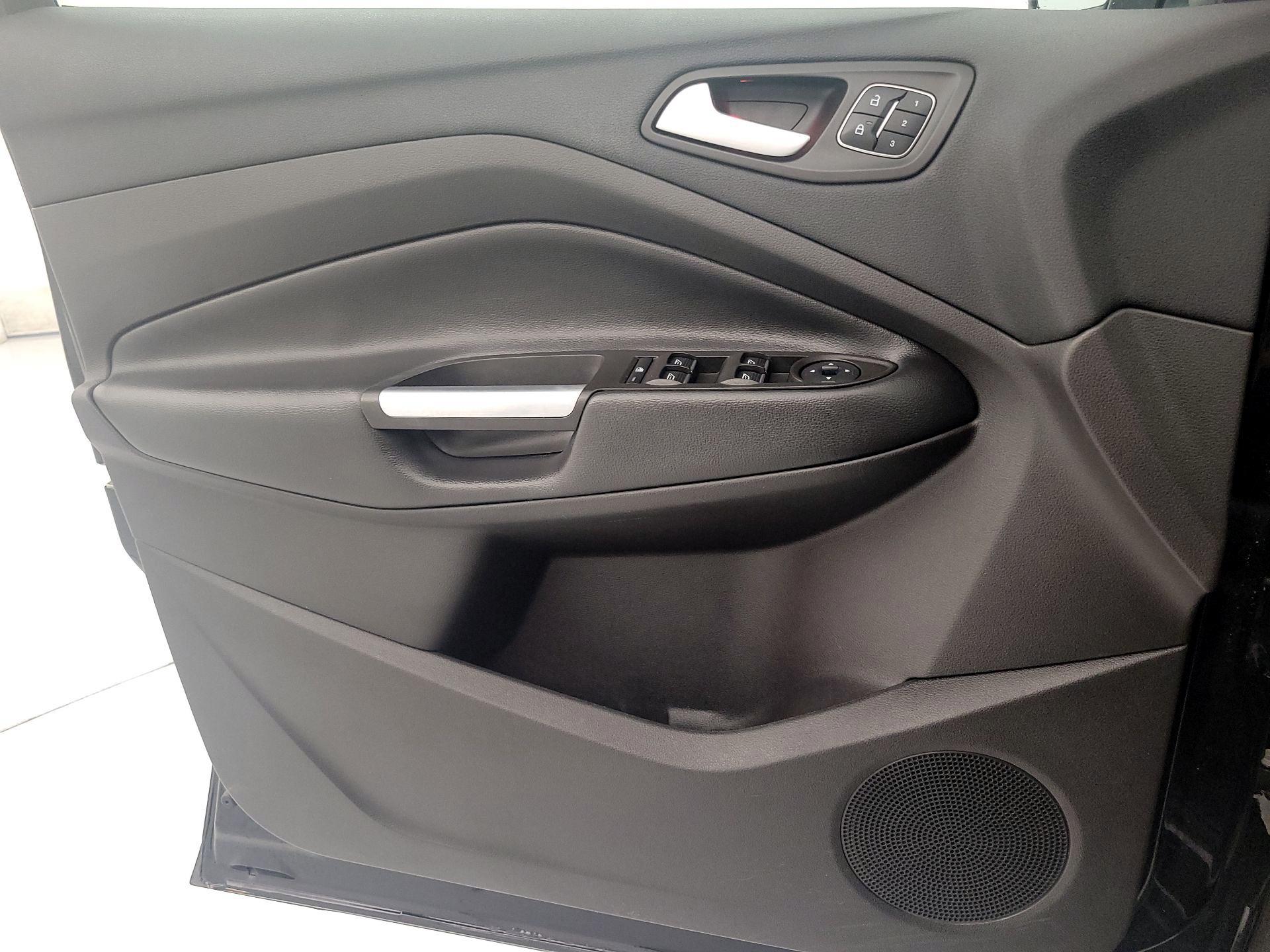 Thumbnail: 2017 Ford Escape - 12