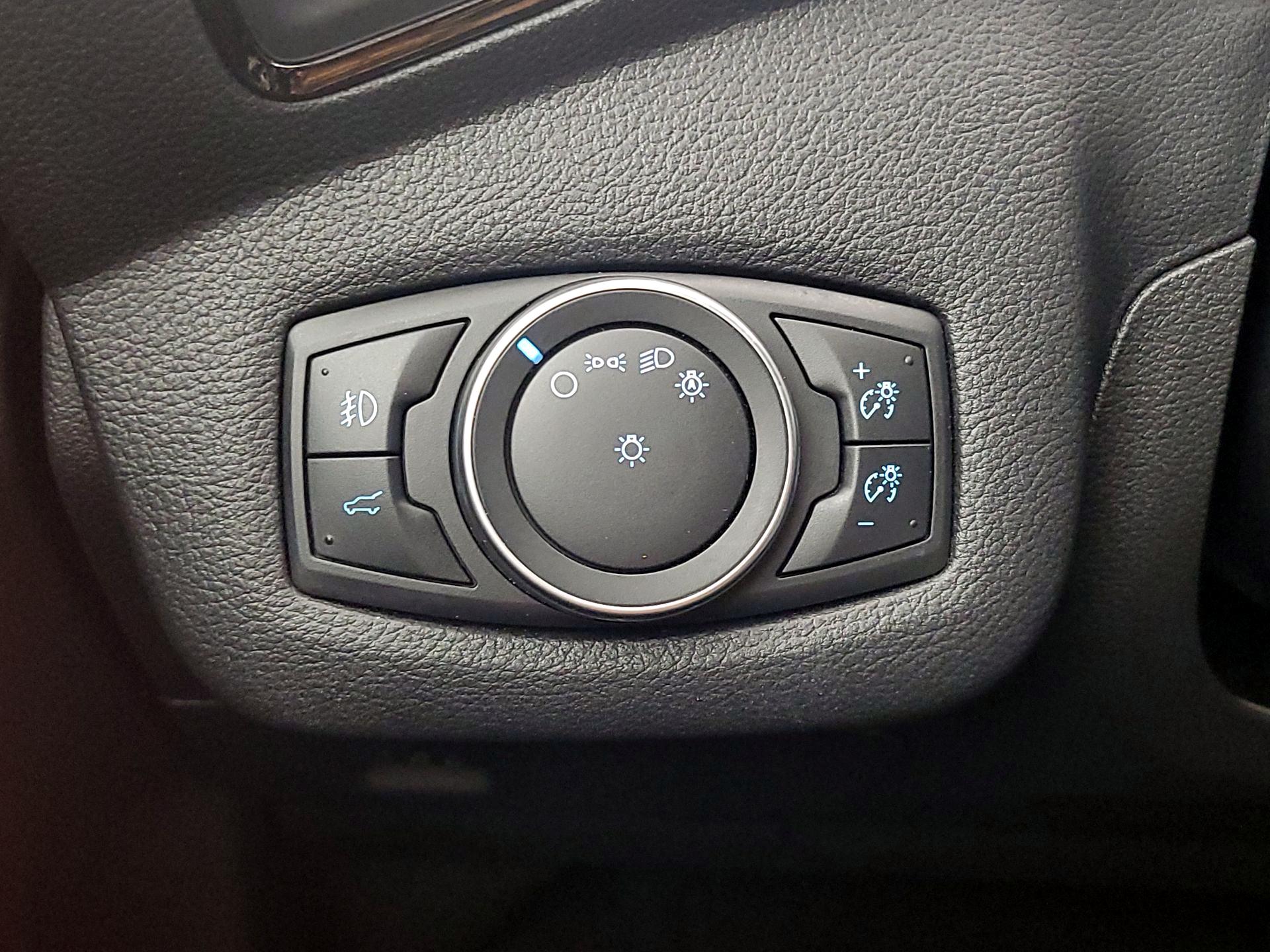 Thumbnail: 2017 Ford Escape - 13