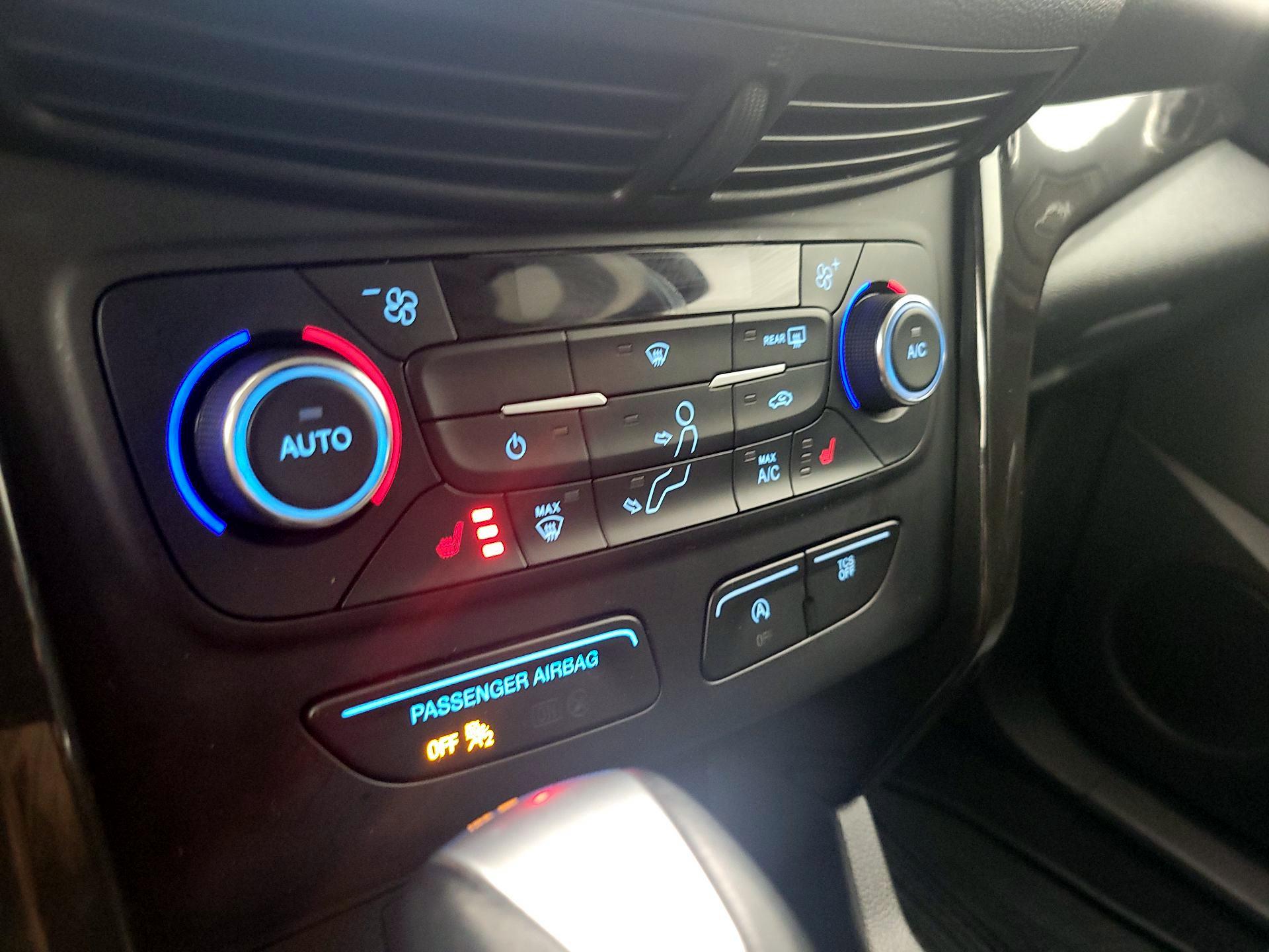 Thumbnail: 2017 Ford Escape - 16