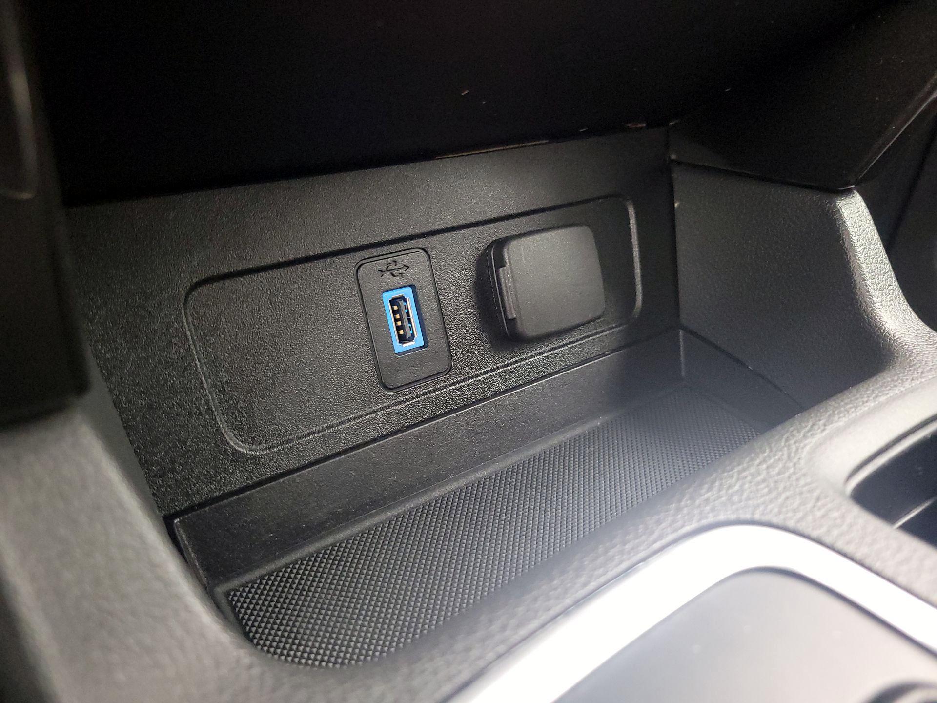 Thumbnail: 2017 Ford Escape - 18