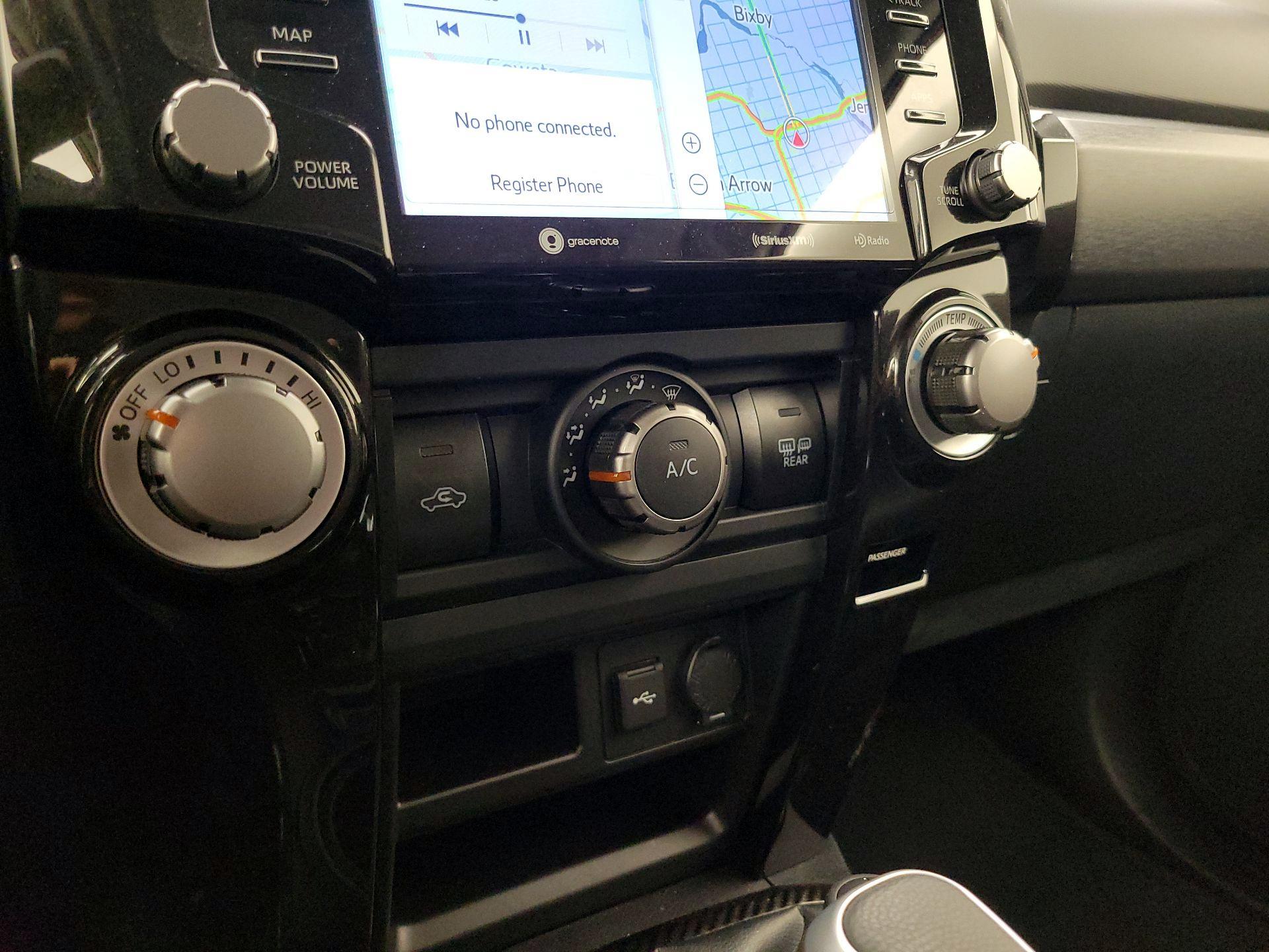 Thumbnail: 2024 Toyota 4Runner - 17