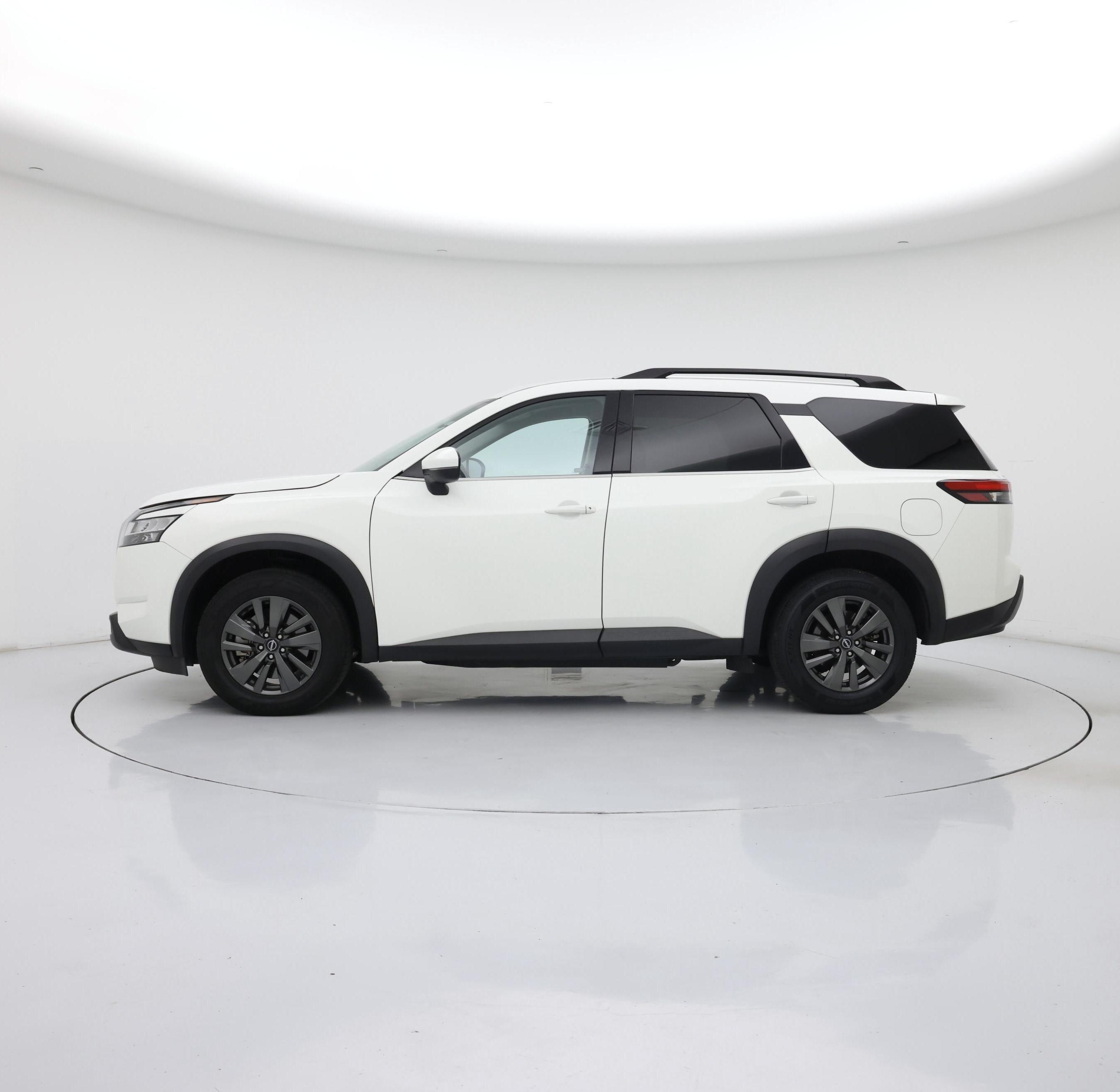 Thumbnail: 2022 Nissan Pathfinder - 3