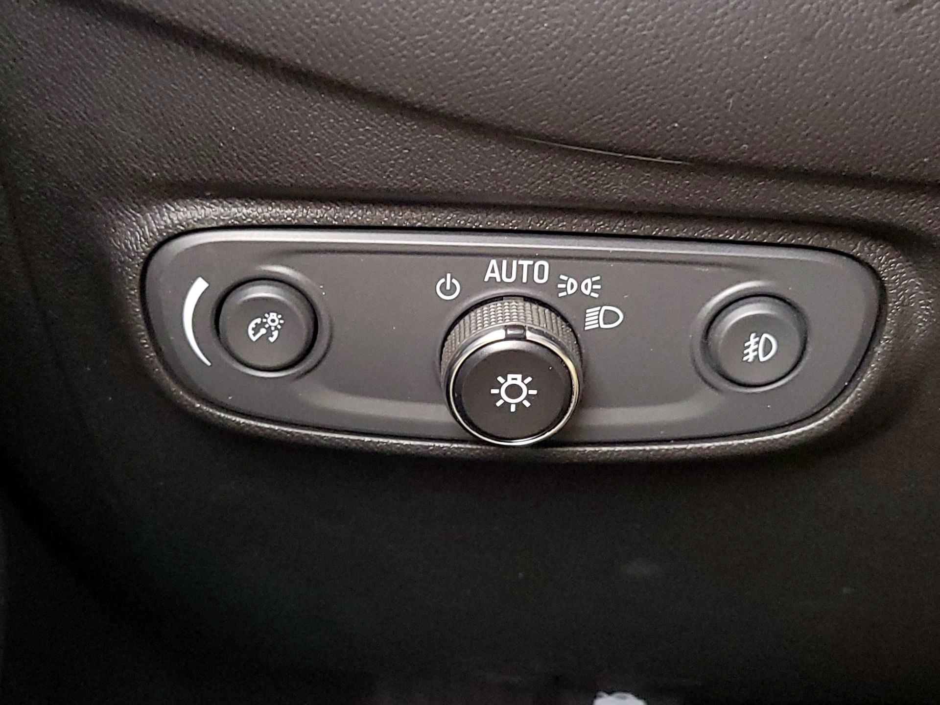 Thumbnail: 2020 Chevrolet Equinox - 13