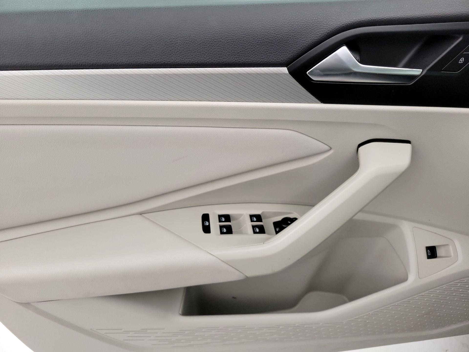 Thumbnail: 2019 Volkswagen Jetta - 12