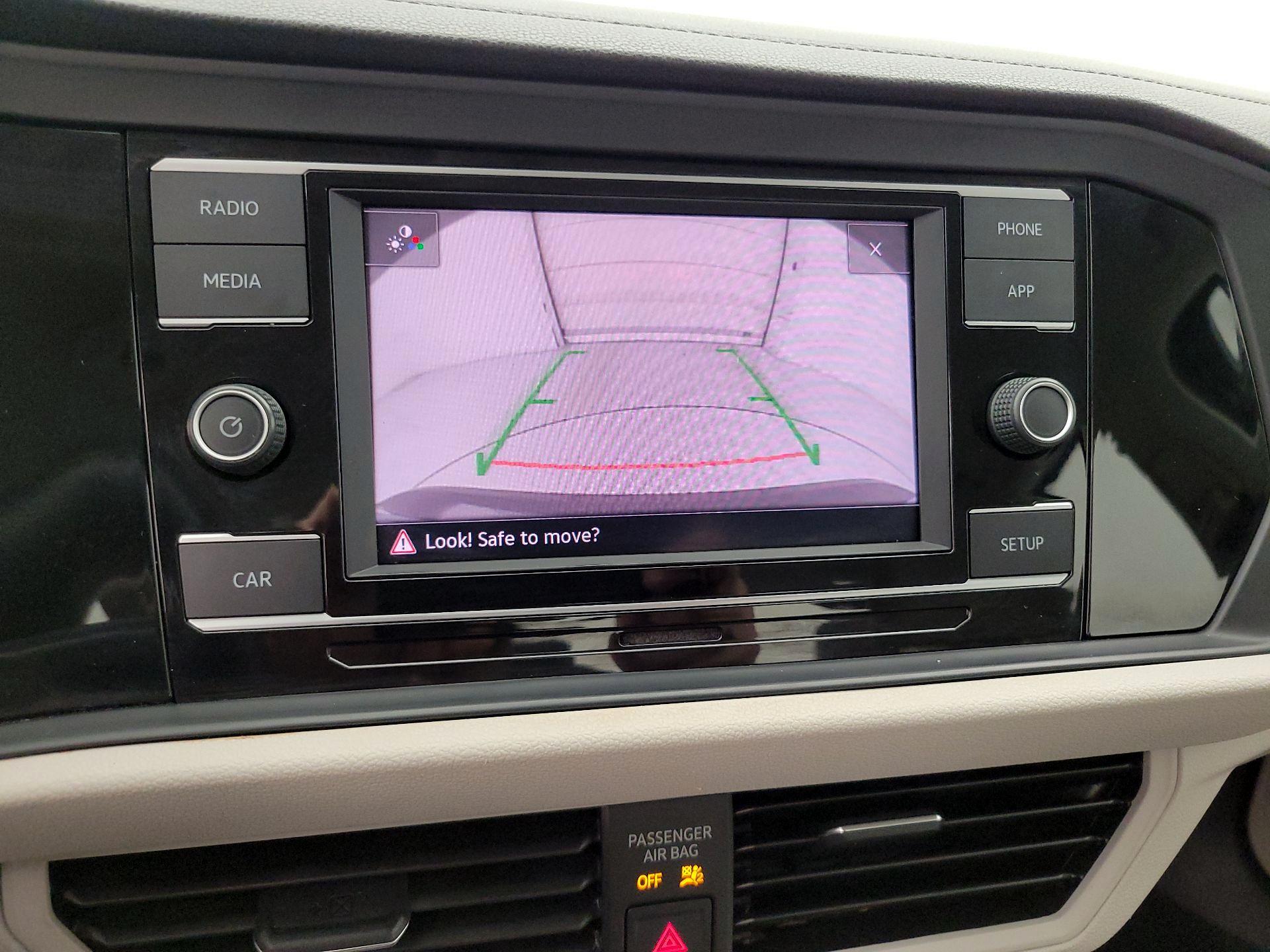 Thumbnail: 2019 Volkswagen Jetta - 14