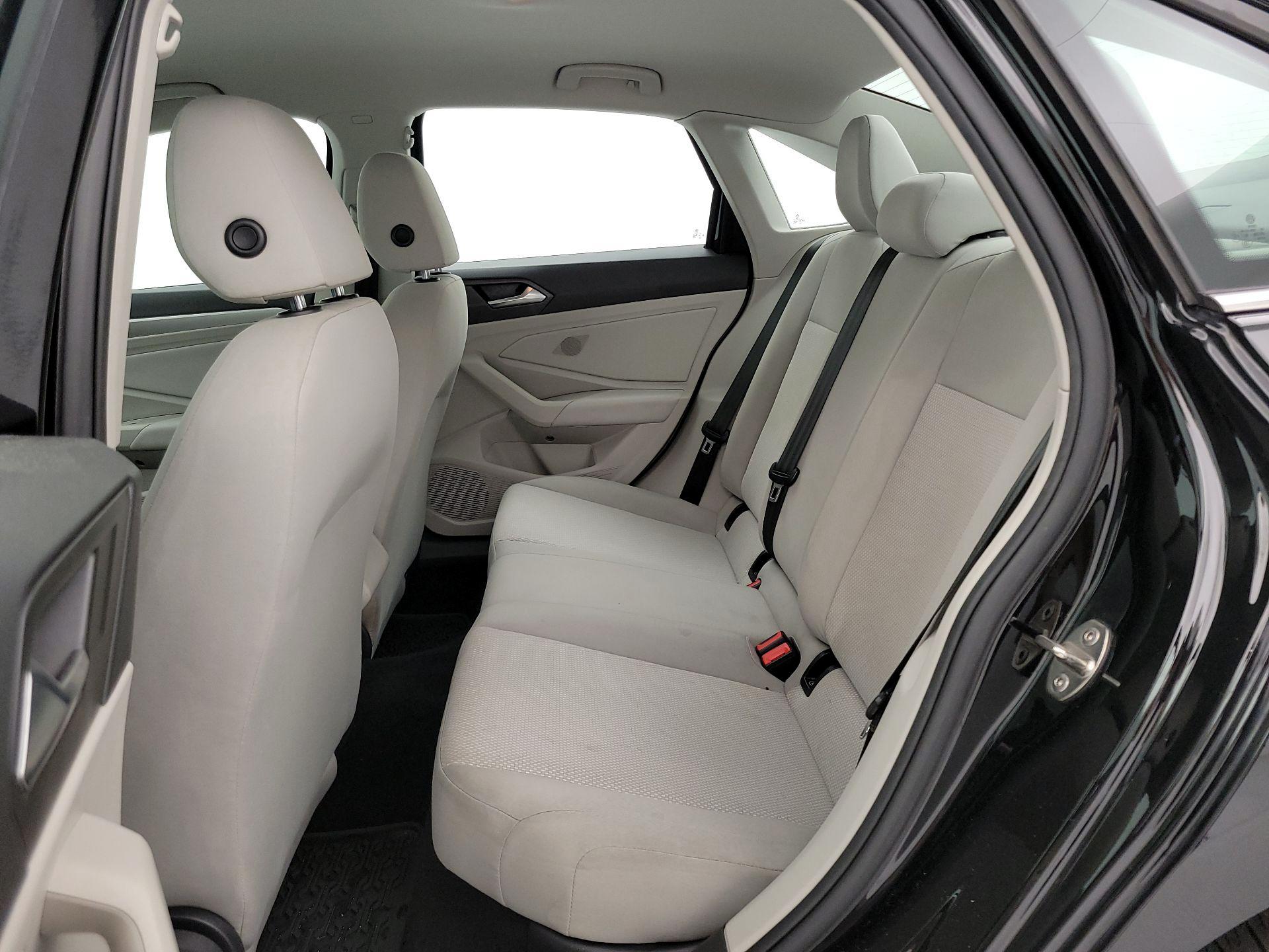 Thumbnail: 2019 Volkswagen Jetta - 19