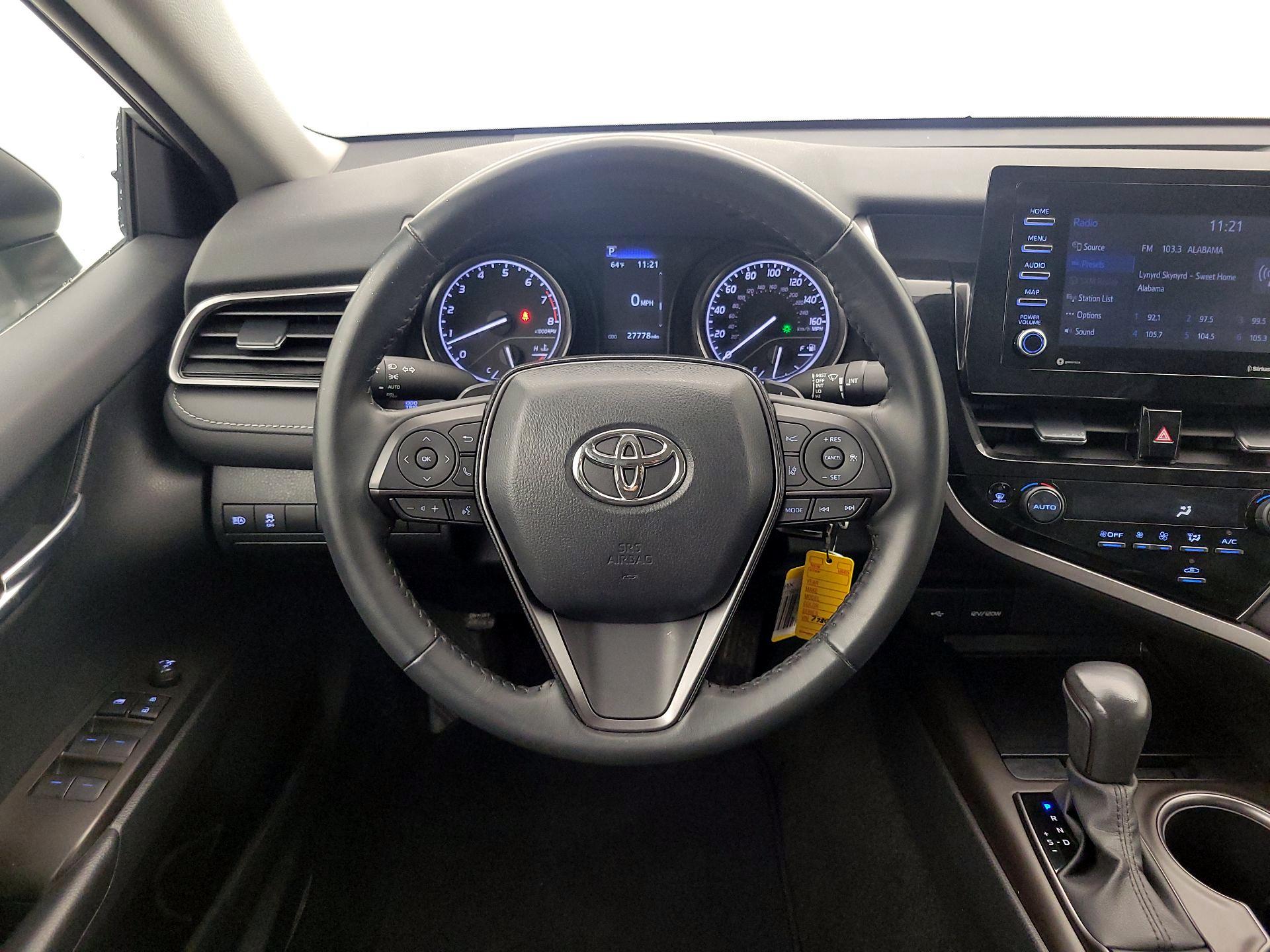 Thumbnail: 2023 Toyota Camry - 10