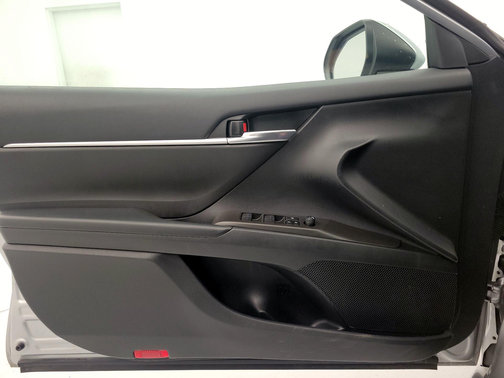 Thumbnail: 2023 Toyota Camry - 12