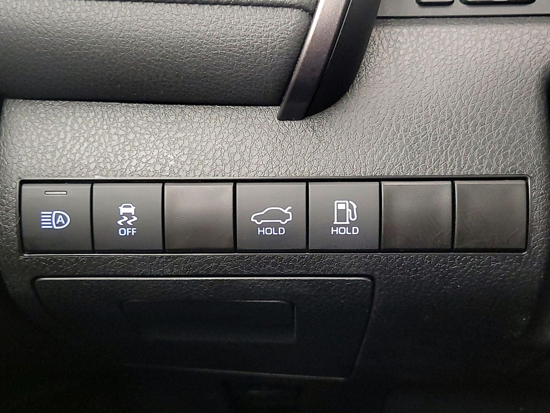 Thumbnail: 2023 Toyota Camry - 13