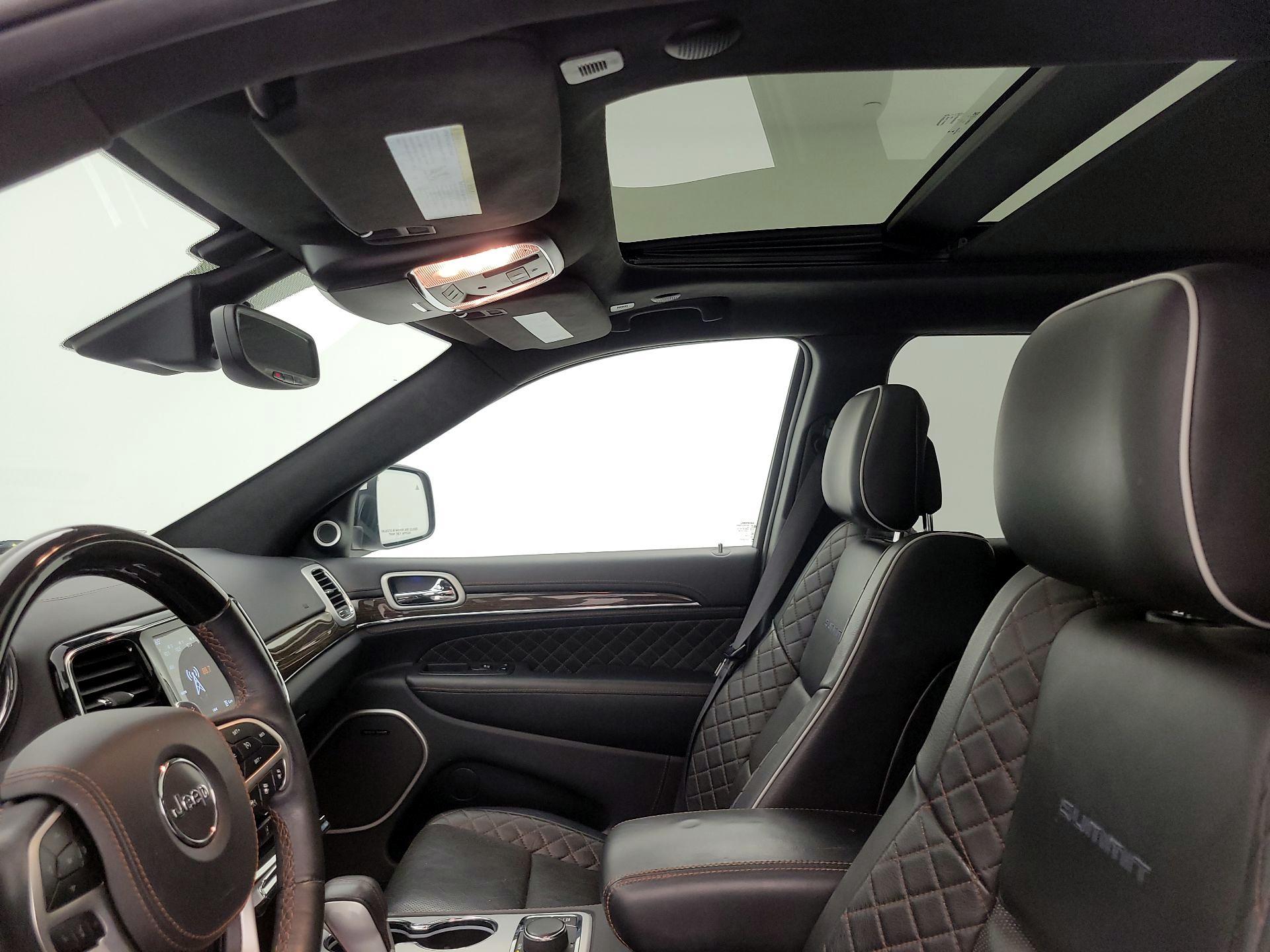 Thumbnail: 2019 Jeep Grand Cherokee - 20