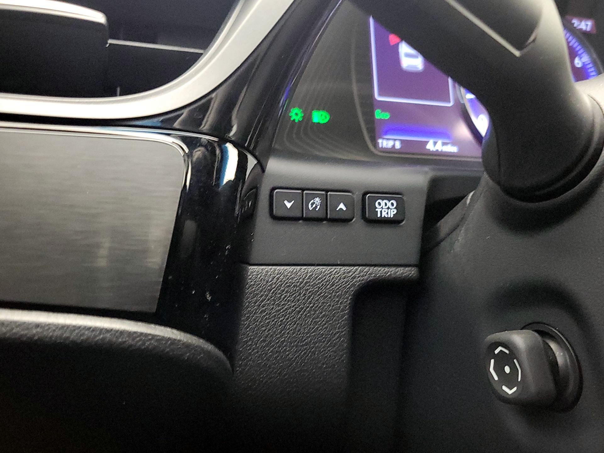 Thumbnail: 2024 Lexus ES - 13