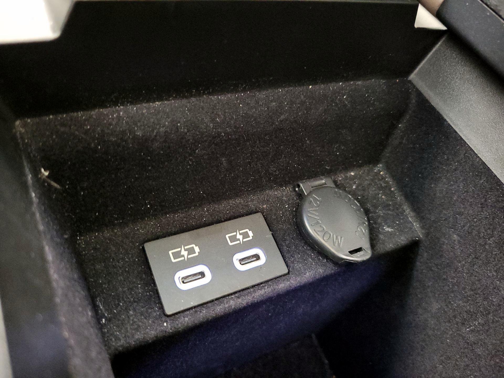 Thumbnail: 2024 Lexus ES - 18