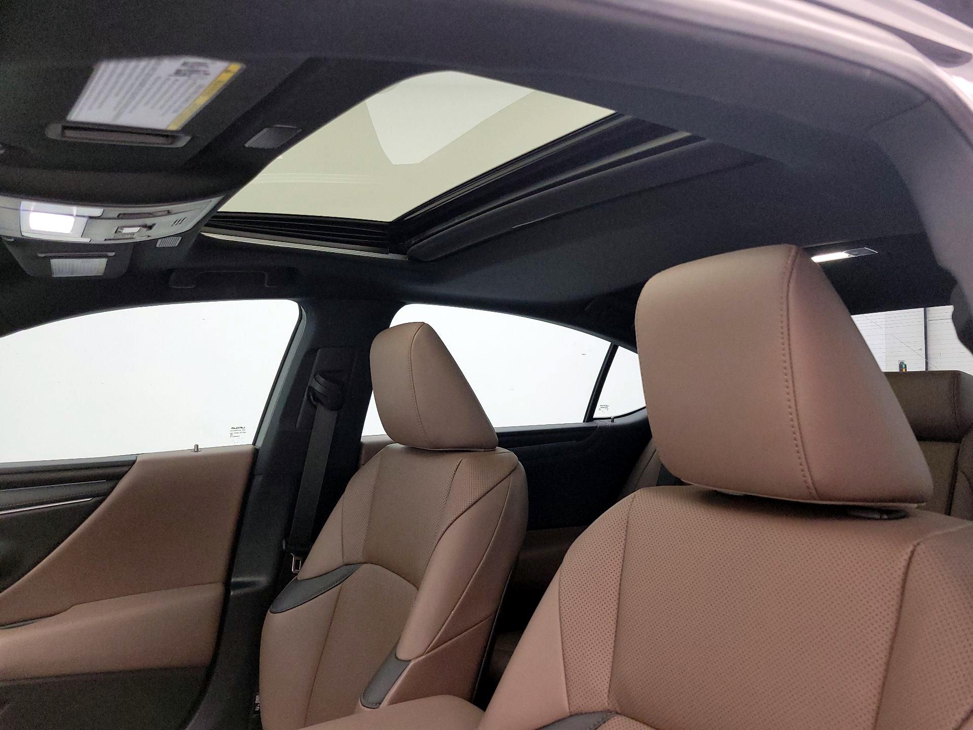 Thumbnail: 2024 Lexus ES - 19