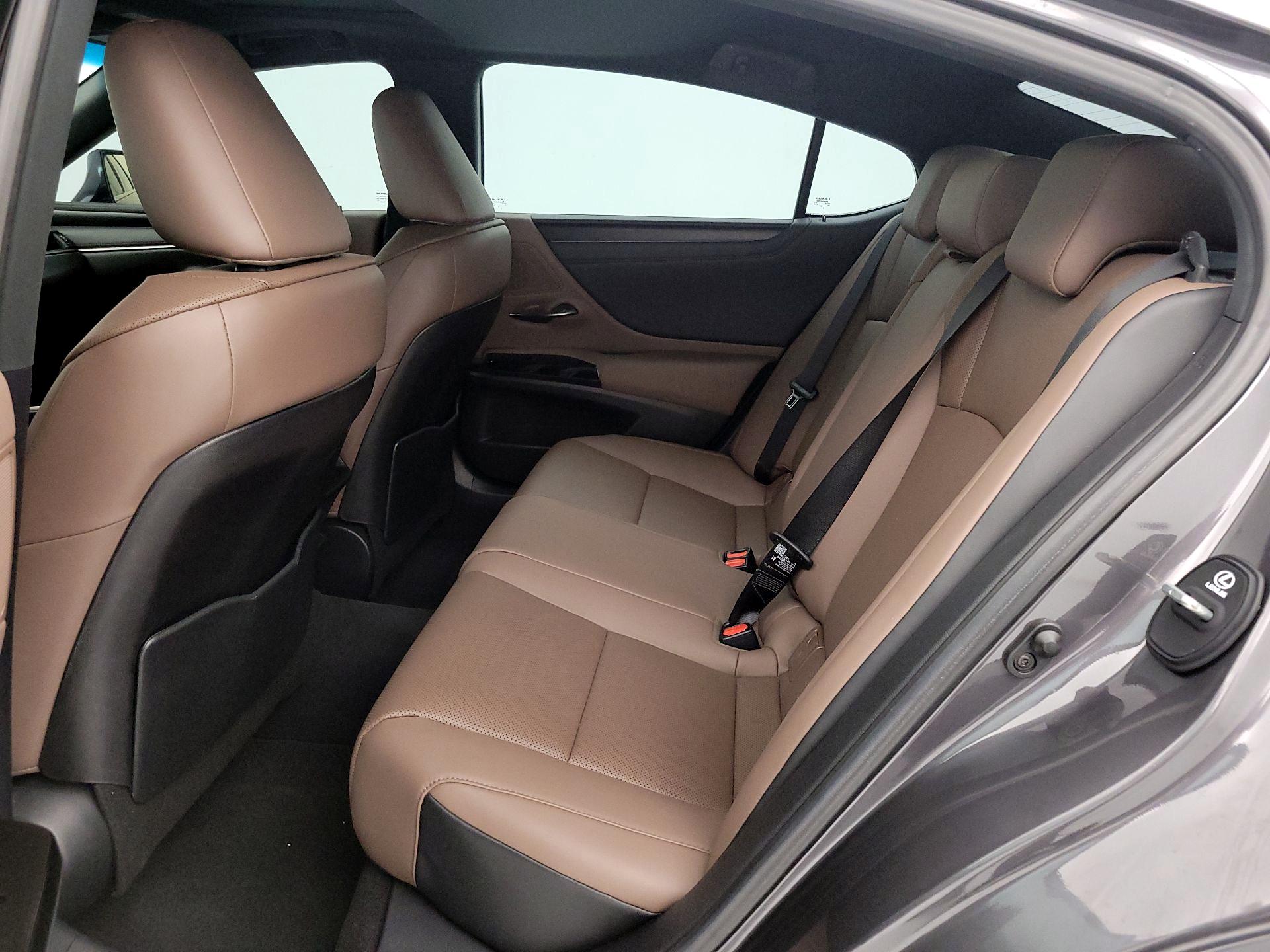 Thumbnail: 2024 Lexus ES - 20