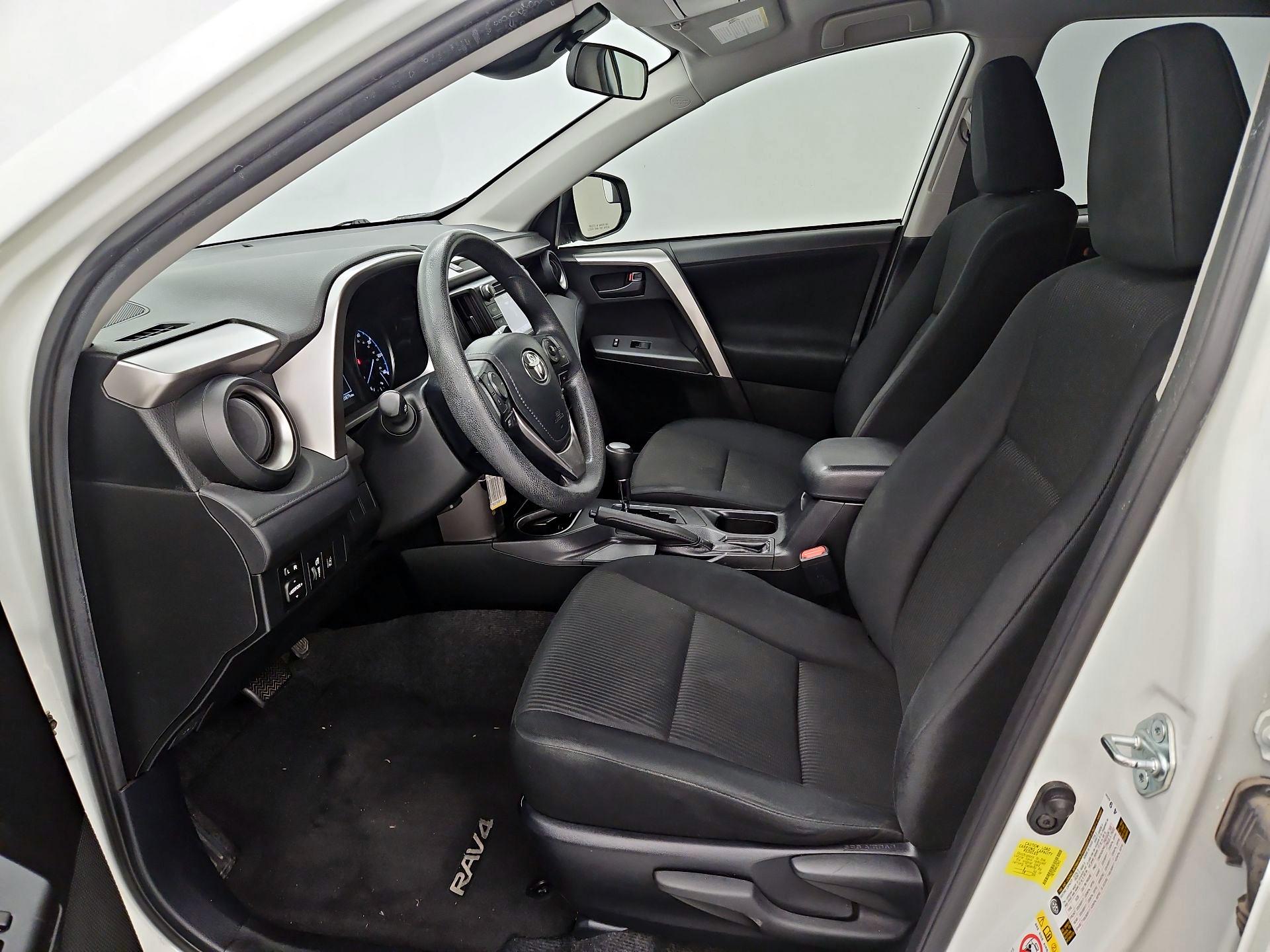 Thumbnail: 2017 Toyota RAV4 - 11