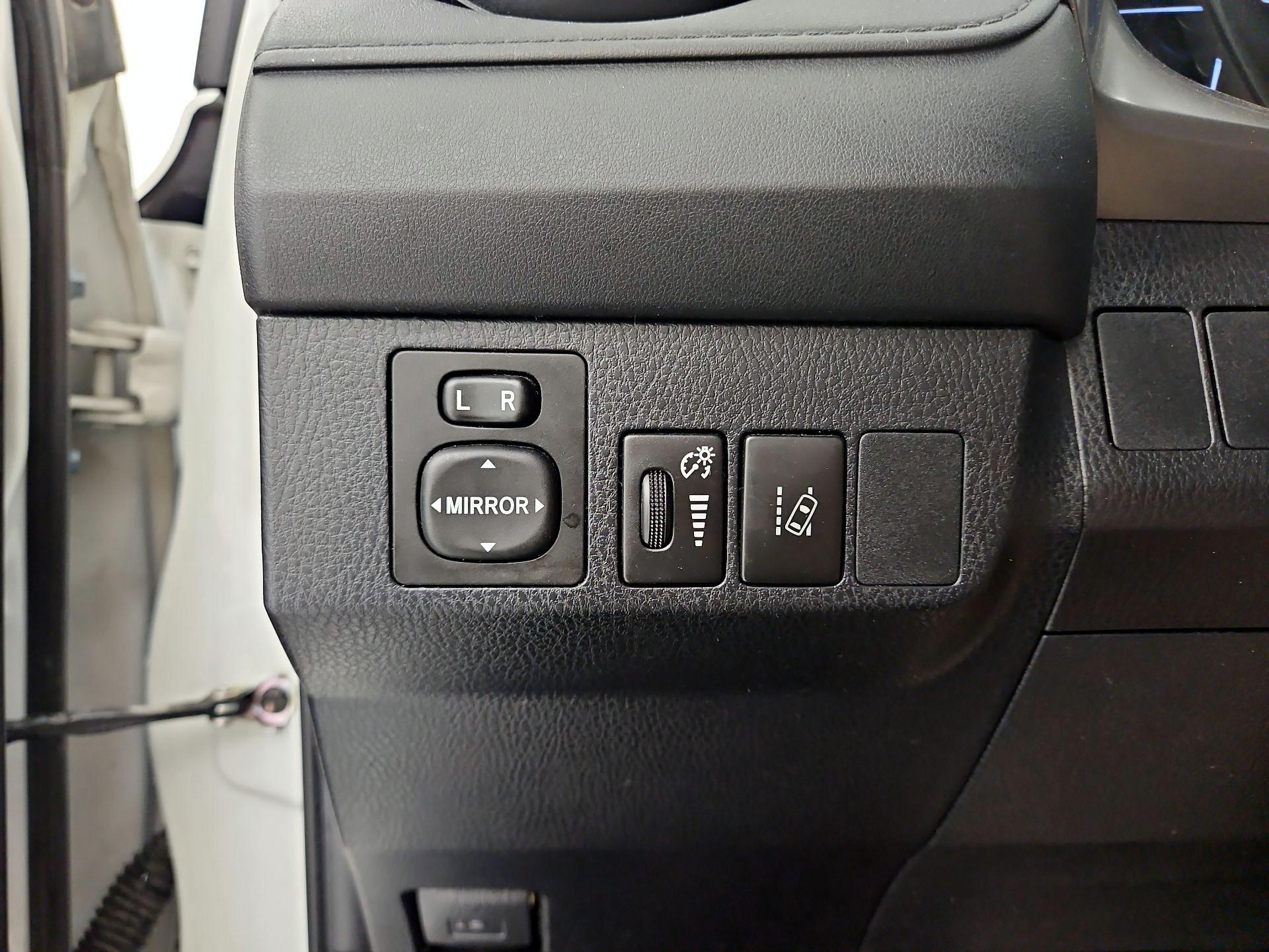 Thumbnail: 2017 Toyota RAV4 - 13