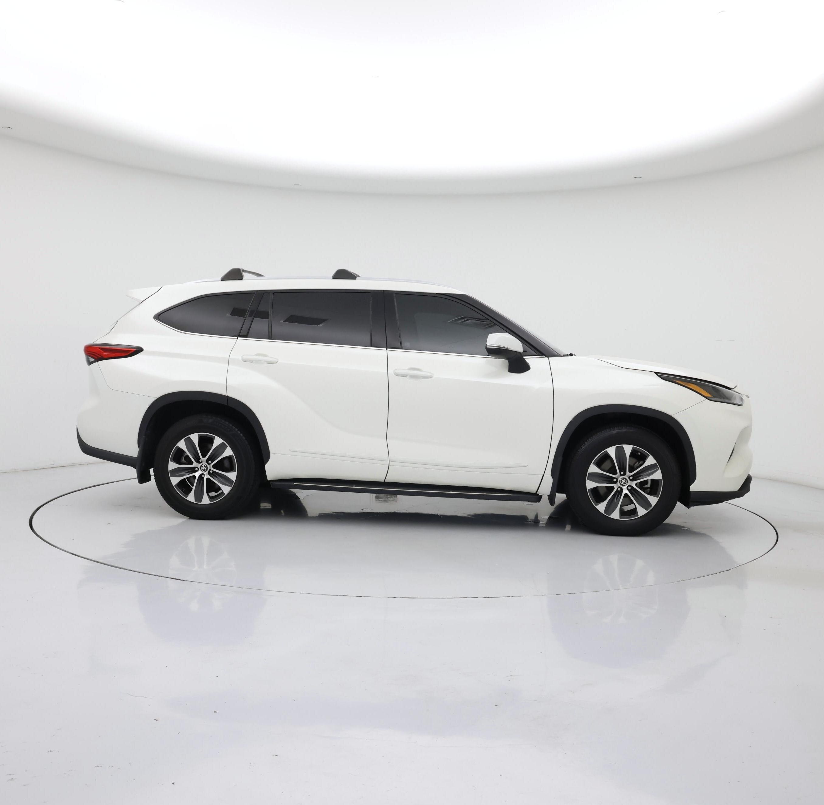 Thumbnail: 2021 Toyota Highlander - 7