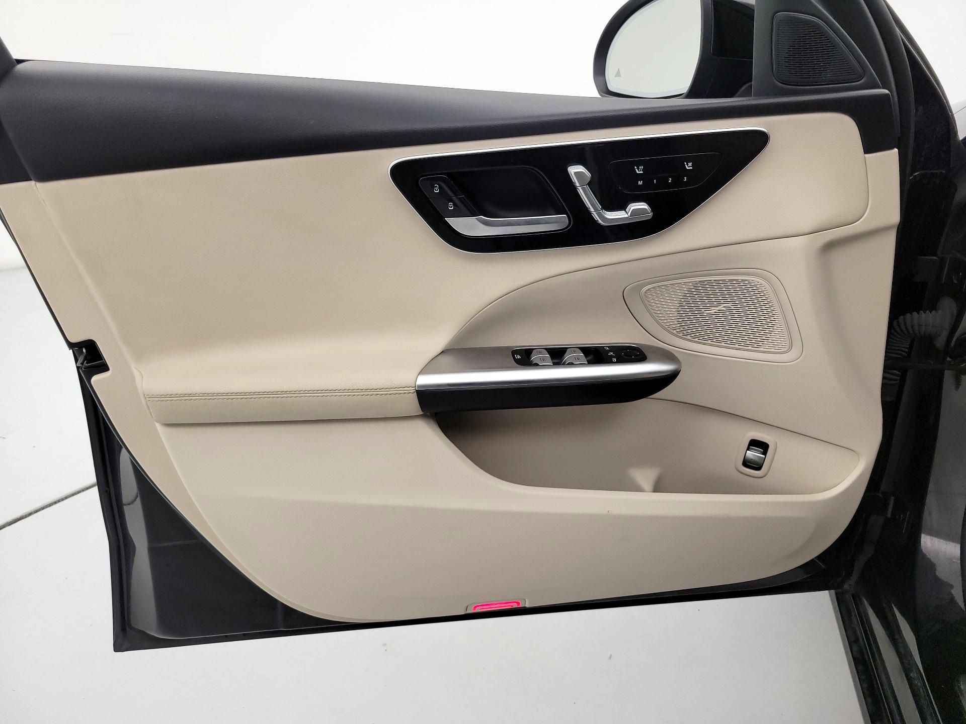 Thumbnail: 2022 Mercedes-Benz C-Class - 12