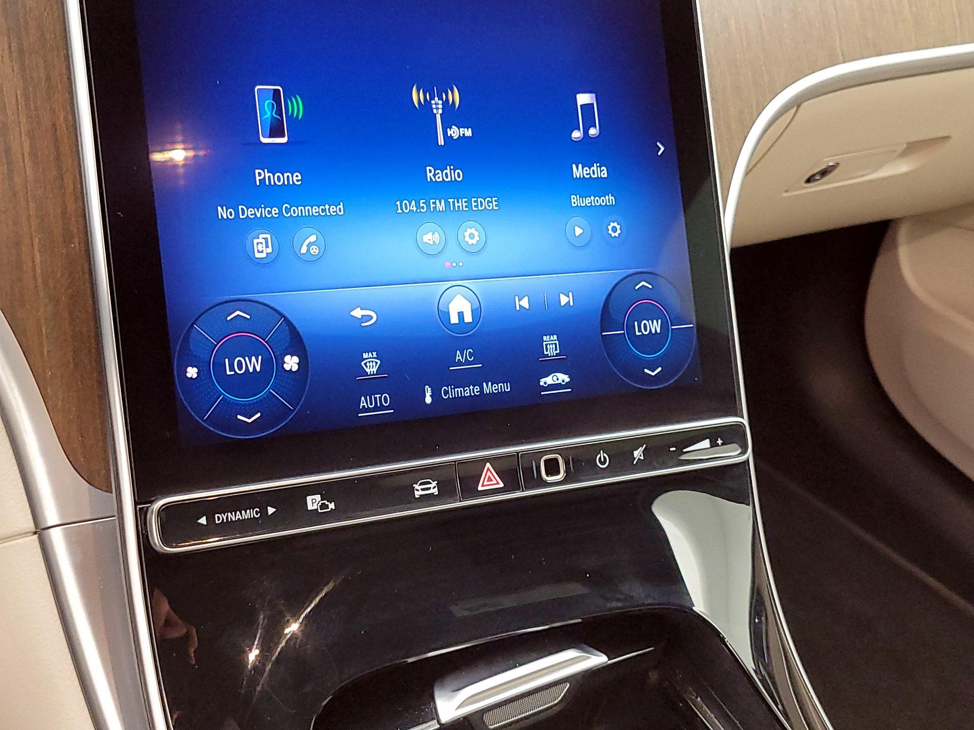 Thumbnail: 2022 Mercedes-Benz C-Class - 16