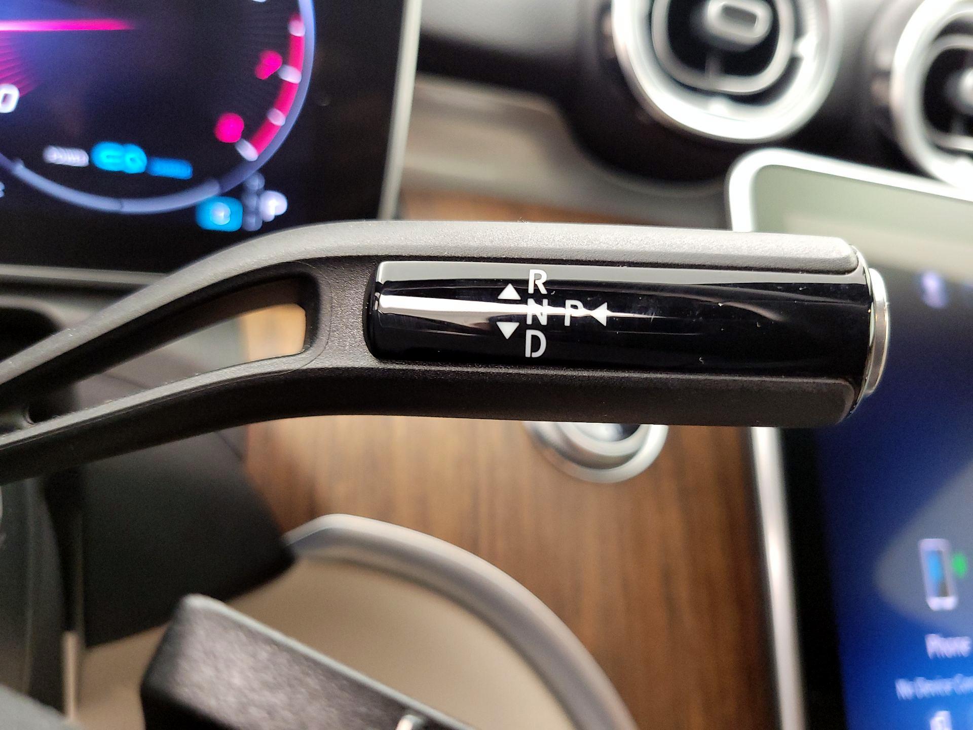 Thumbnail: 2022 Mercedes-Benz C-Class - 17