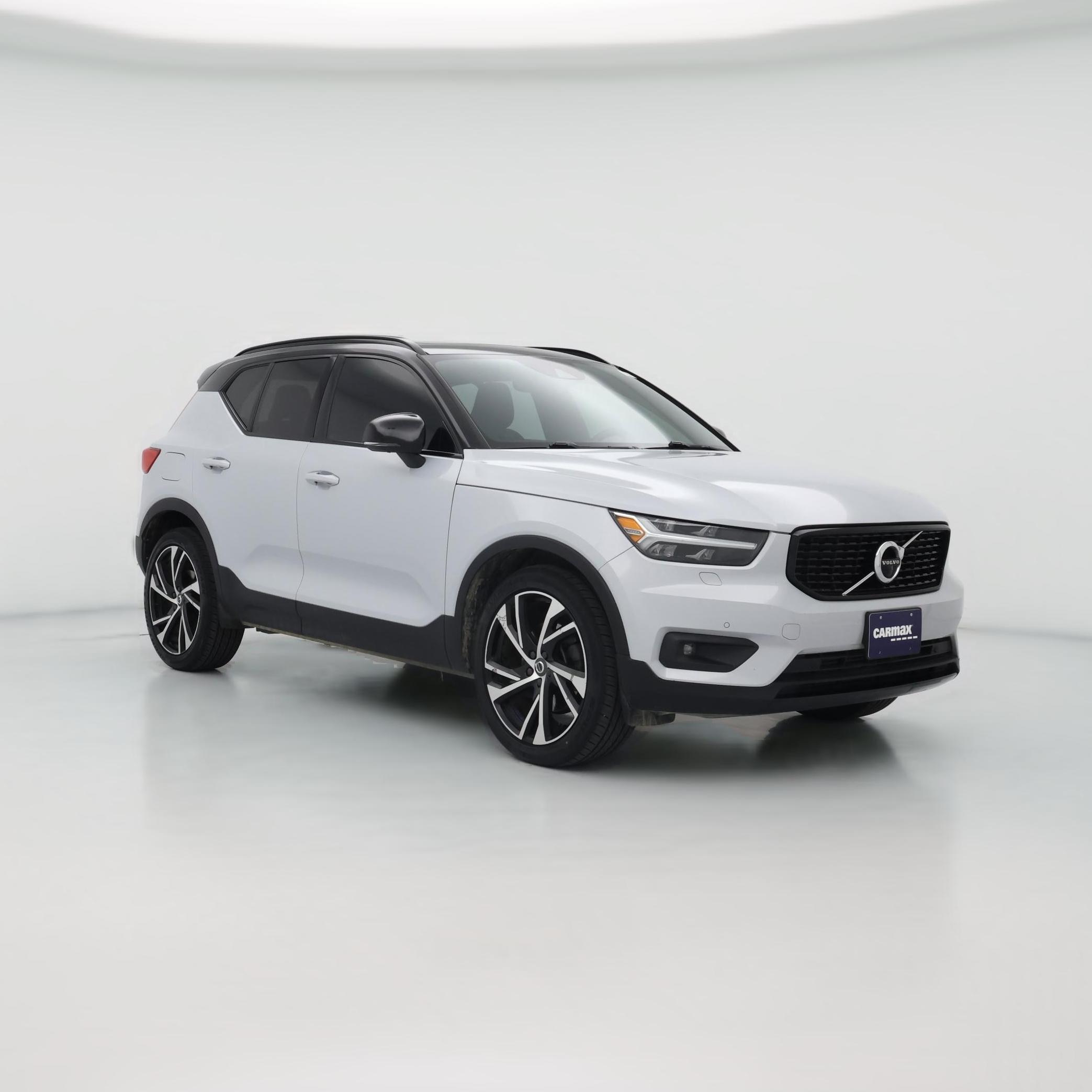 Thumbnail: 2022 Volvo XC40 - 1