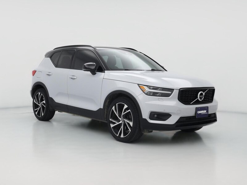 2022 Volvo XC40 T5 R-Design