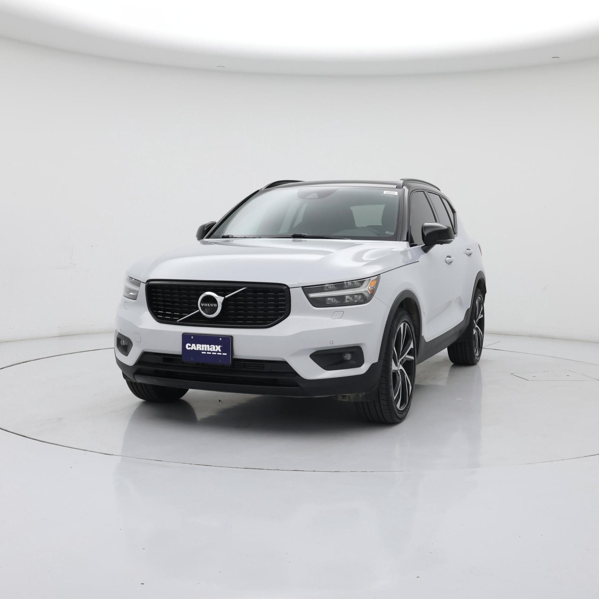 Thumbnail: 2022 Volvo XC40 - 4