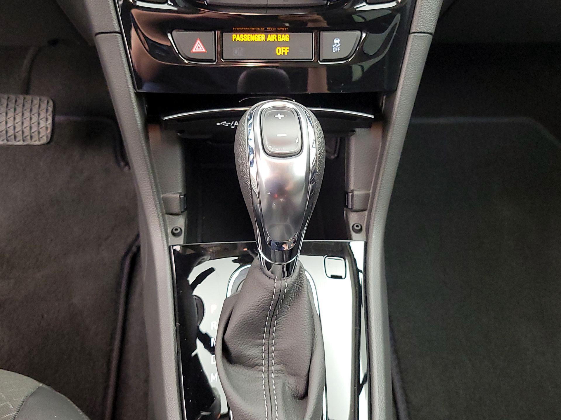 Thumbnail: 2020 Buick Encore - 17