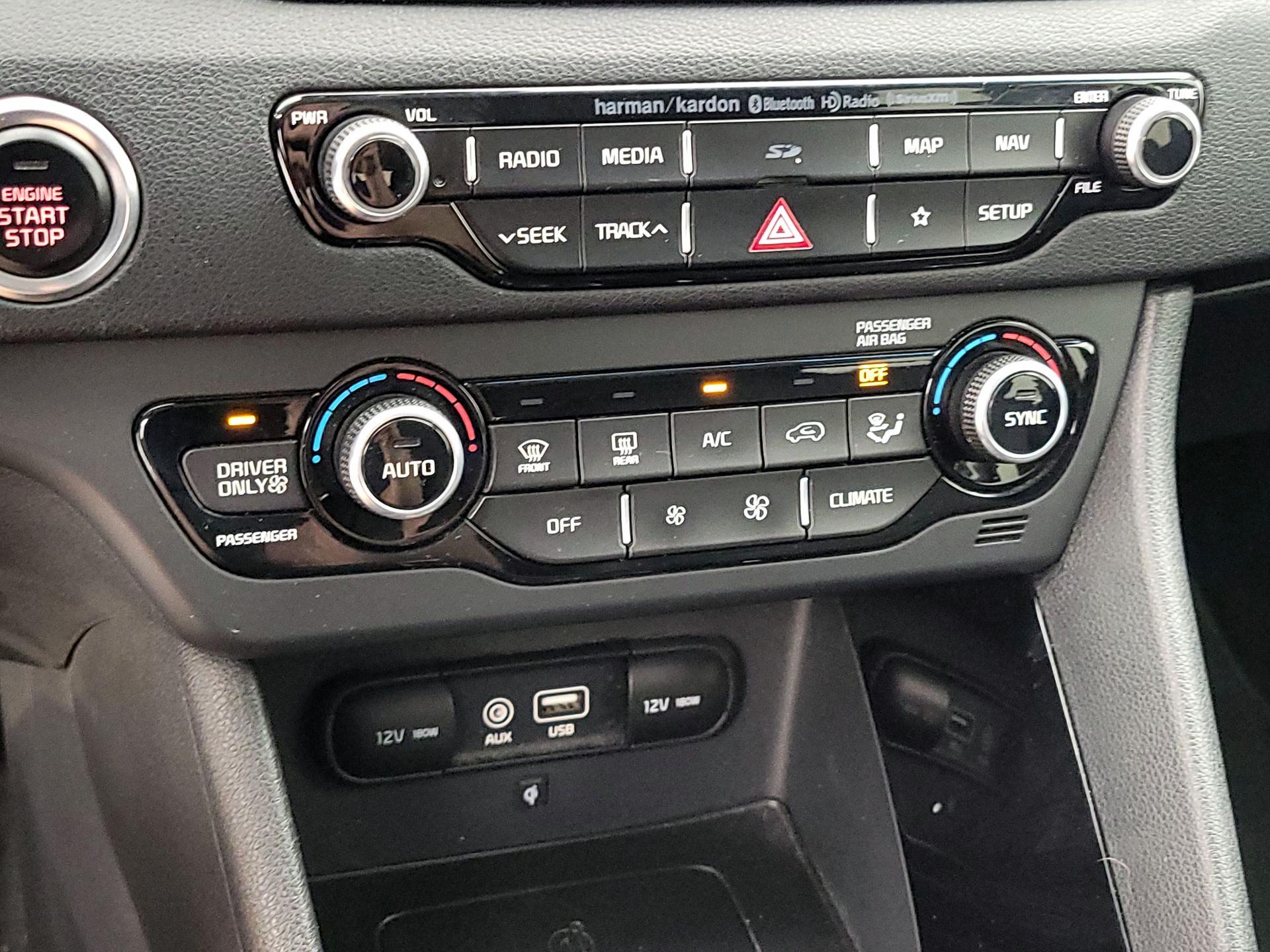 Thumbnail: 2019 Kia Niro - 17