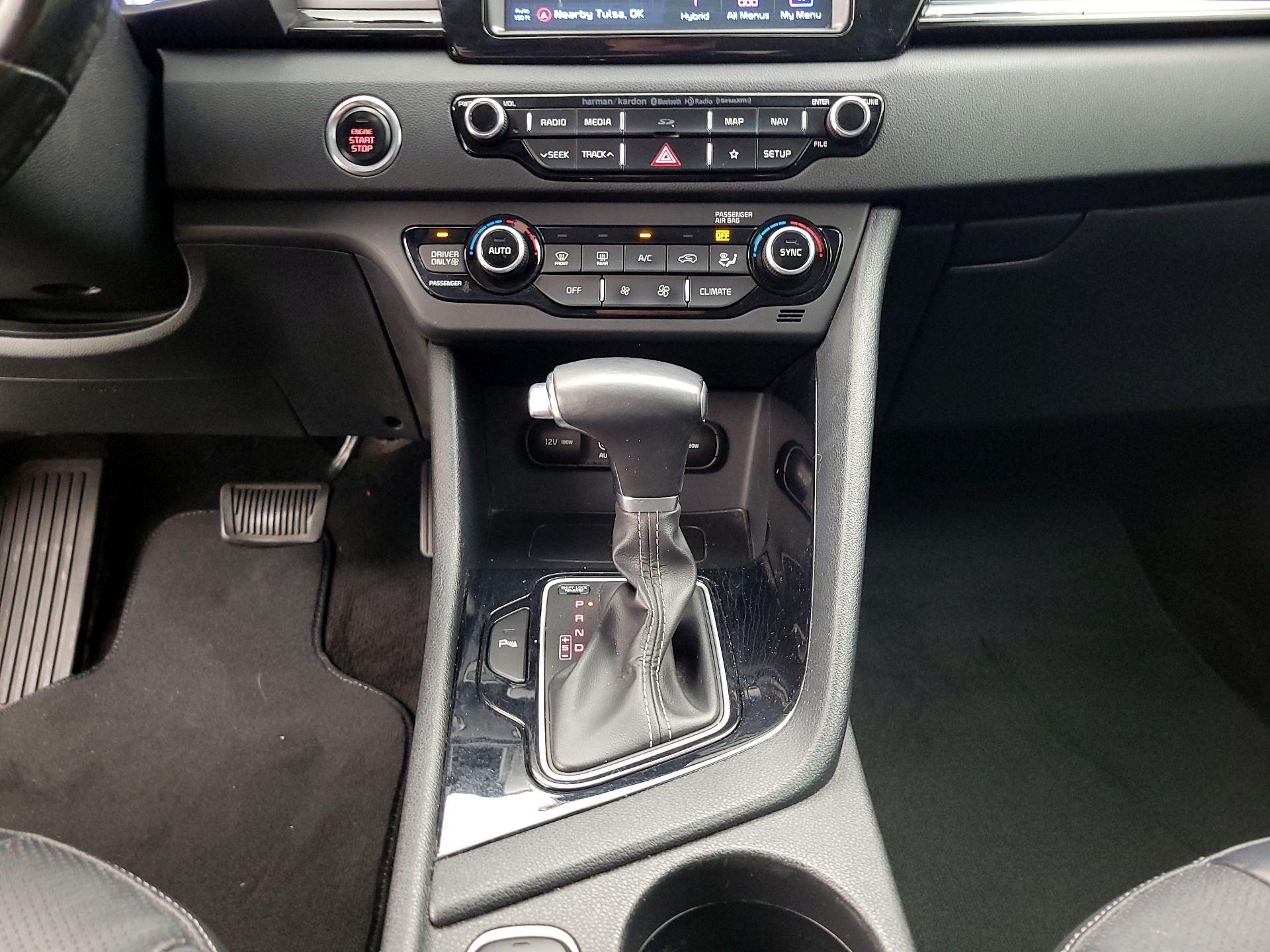 Thumbnail: 2019 Kia Niro - 18