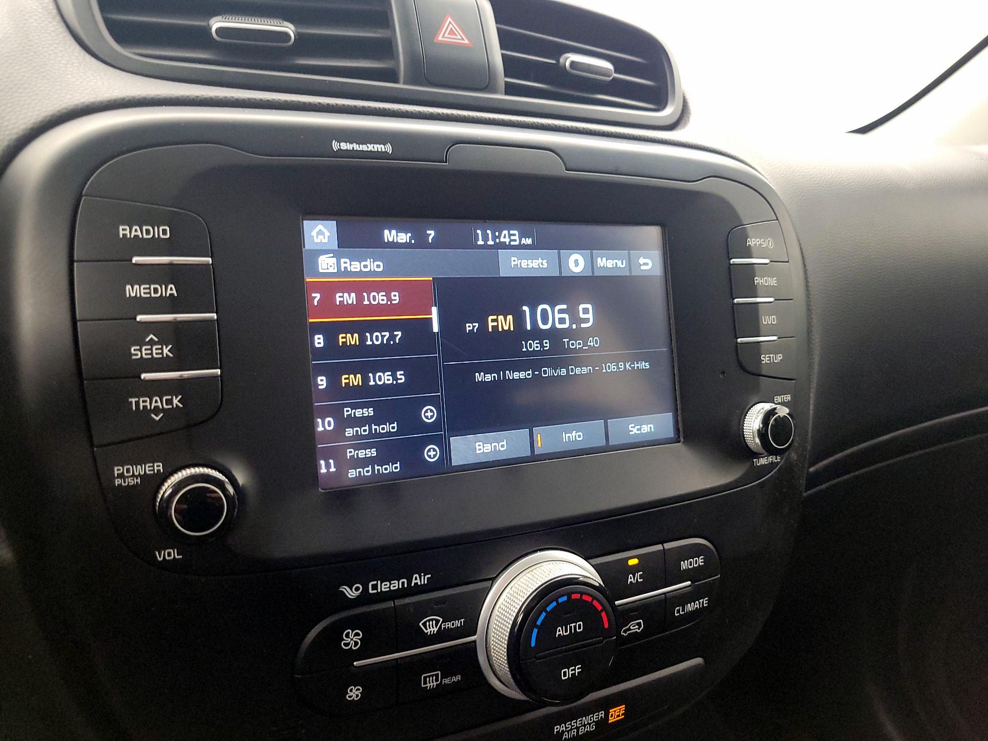 Thumbnail: 2018 Kia Soul - 15