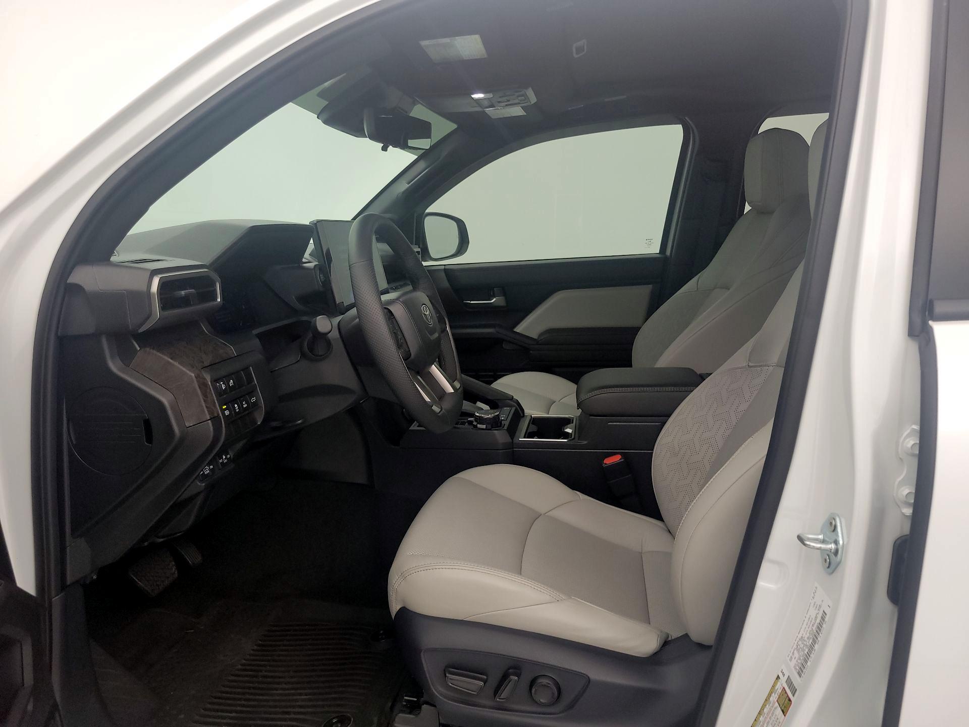 Thumbnail: 2024 Toyota Tacoma - 11