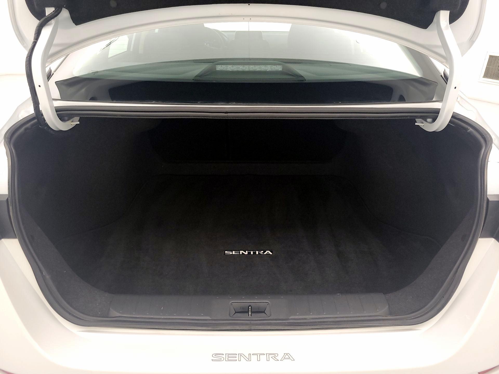 Thumbnail: 2024 Nissan Sentra - 20