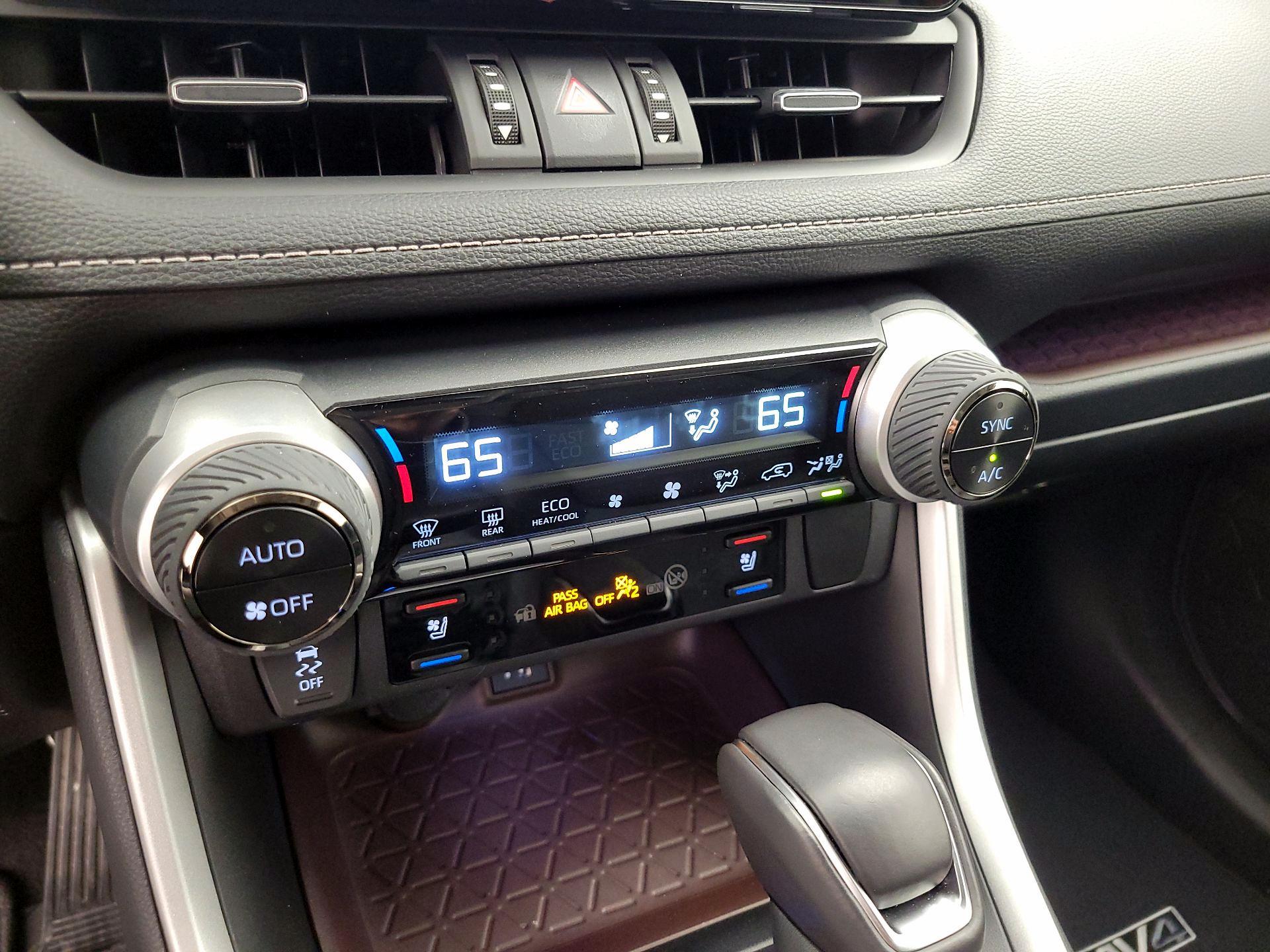 Thumbnail: 2025 Toyota RAV4 - 16