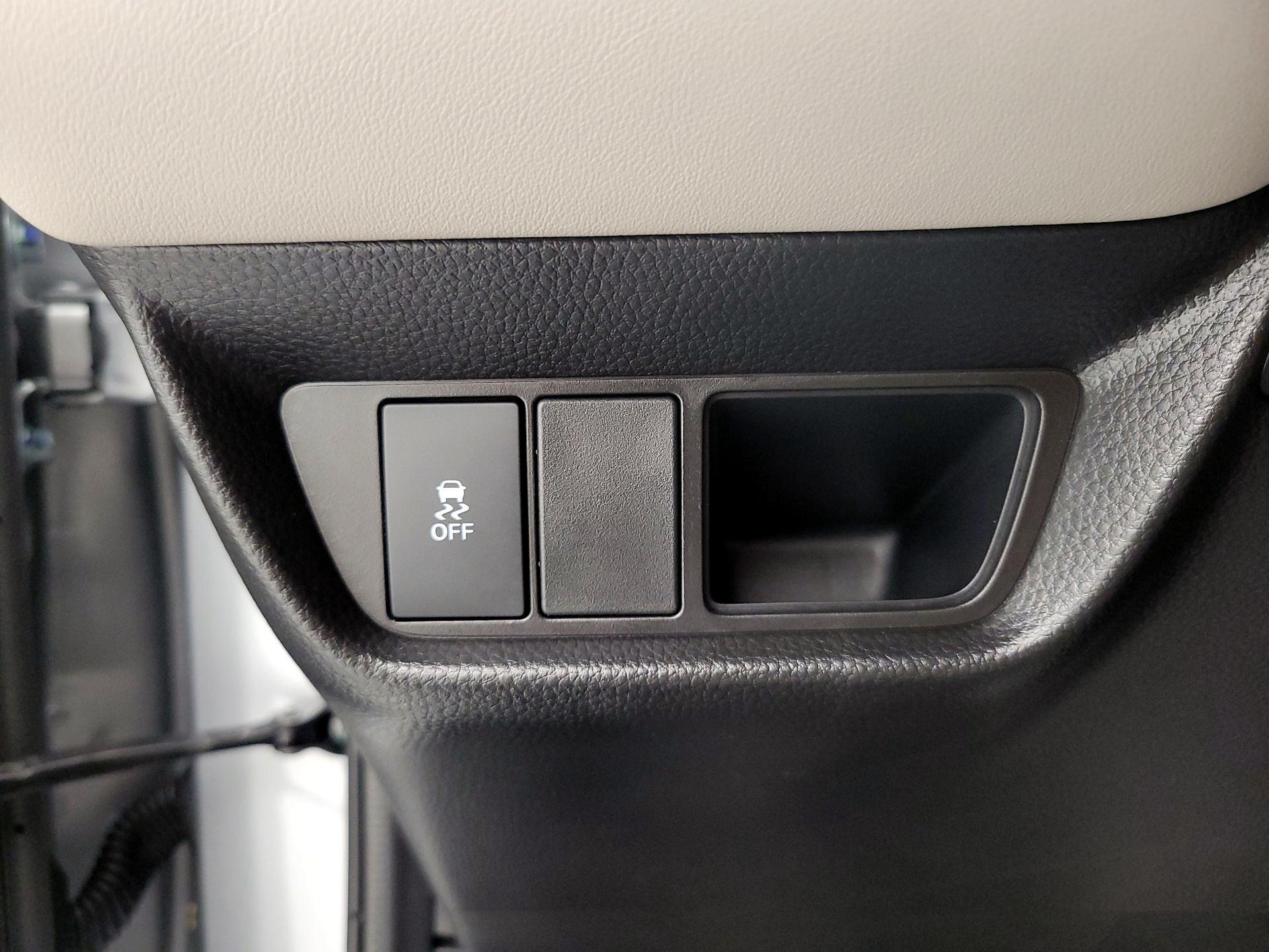 Thumbnail: 2026 Honda HR-V - 13