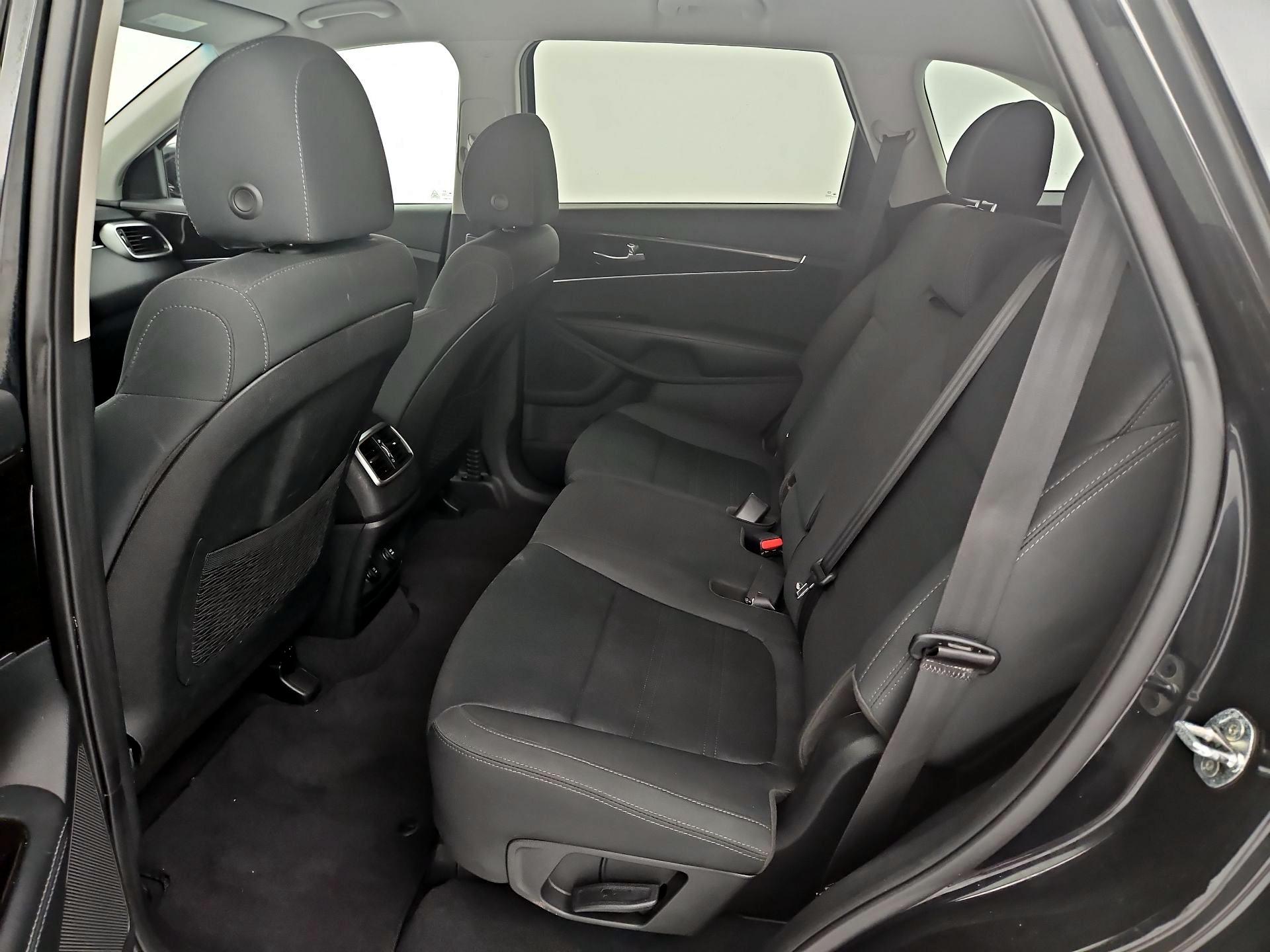 Thumbnail: 2020 Kia Sorento - 19