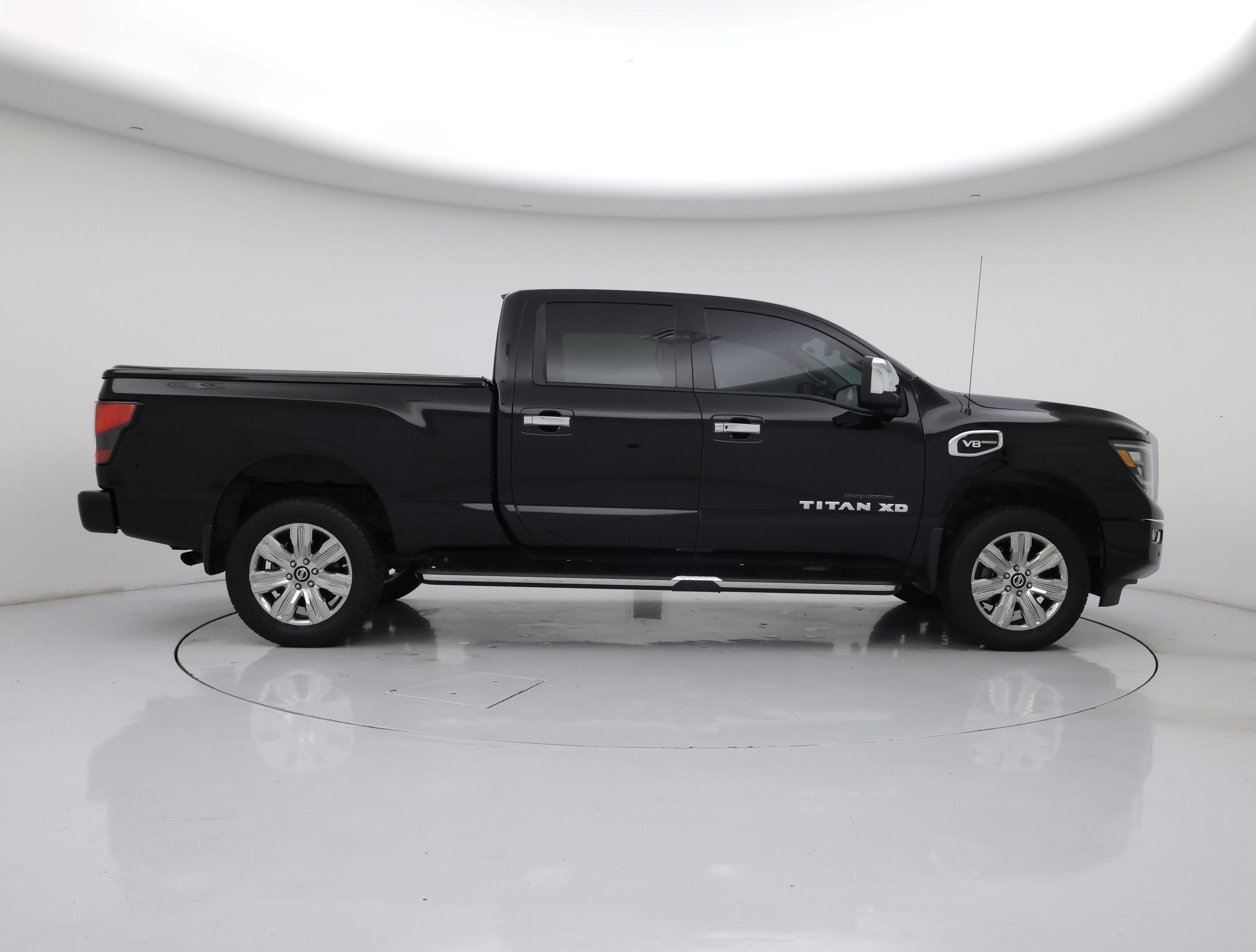 Thumbnail: 2020 Nissan Titan - 7