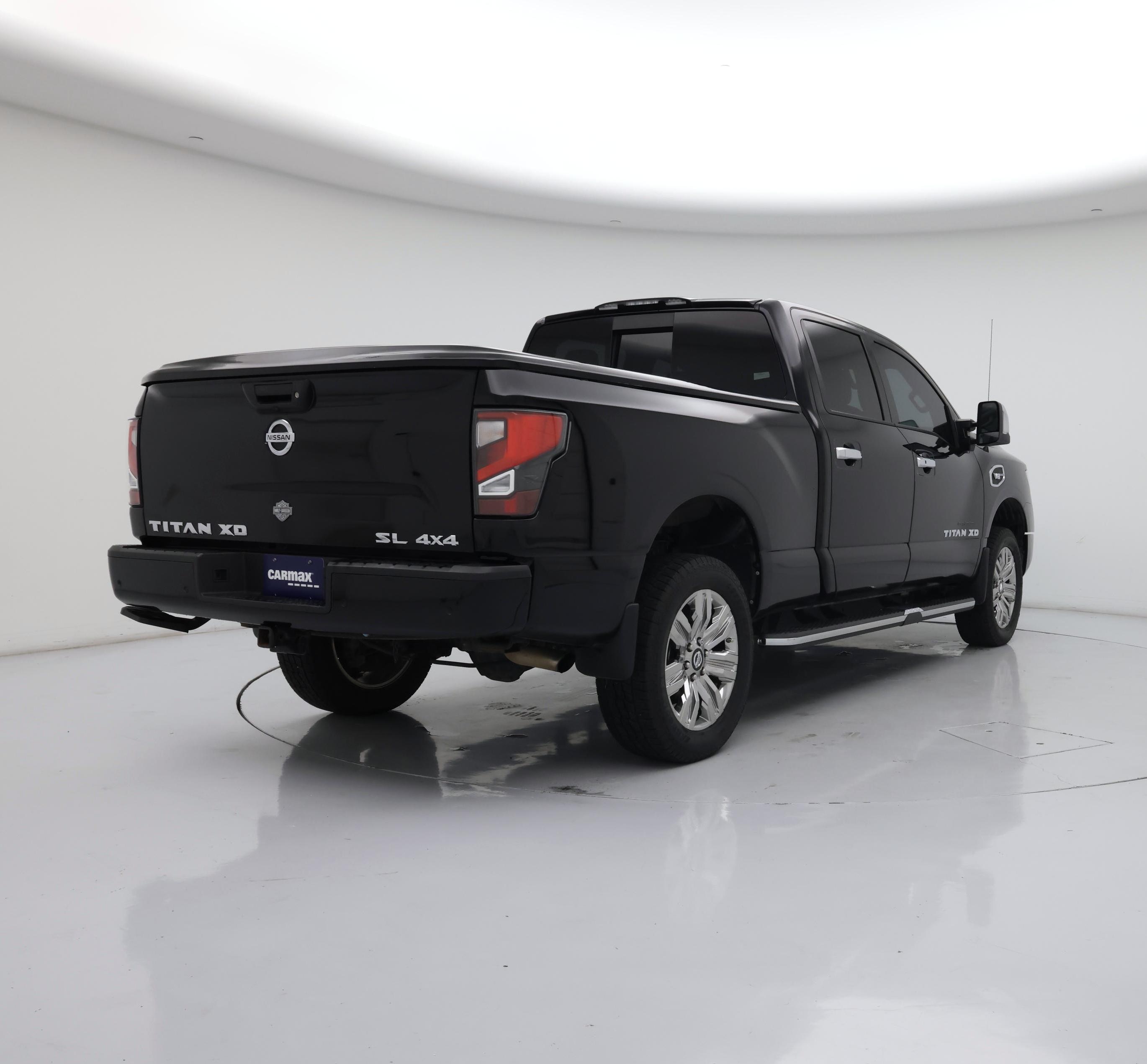 Thumbnail: 2020 Nissan Titan - 8