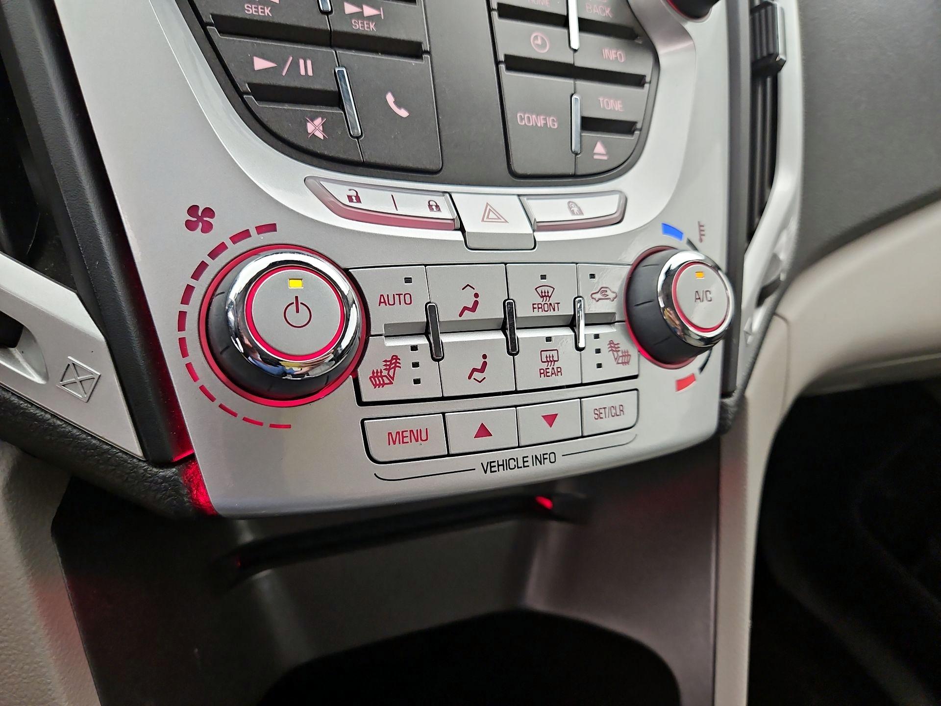 Thumbnail: 2015 GMC Terrain - 15