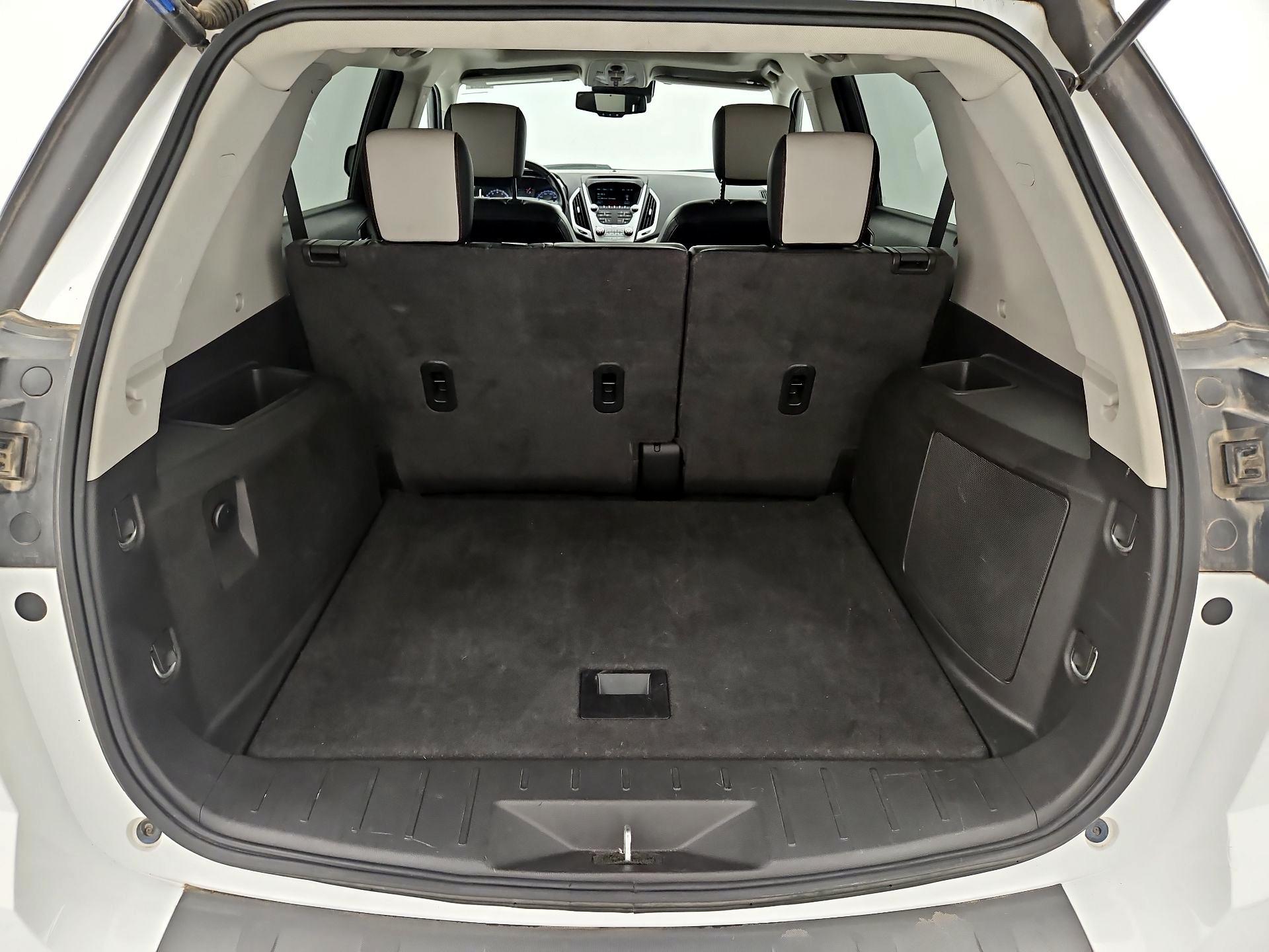 Thumbnail: 2015 GMC Terrain - 19