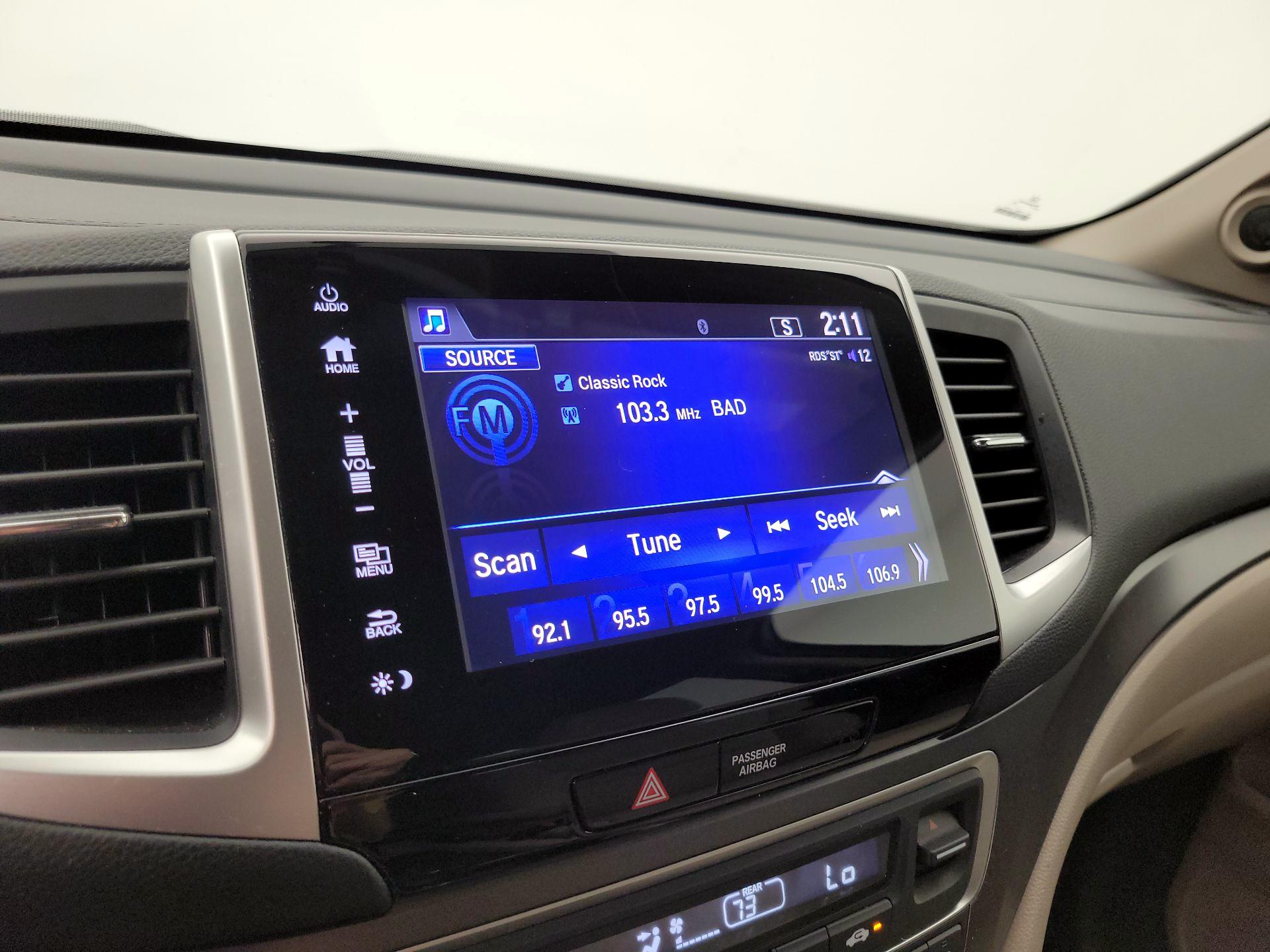 Thumbnail: 2018 Honda Pilot - 15