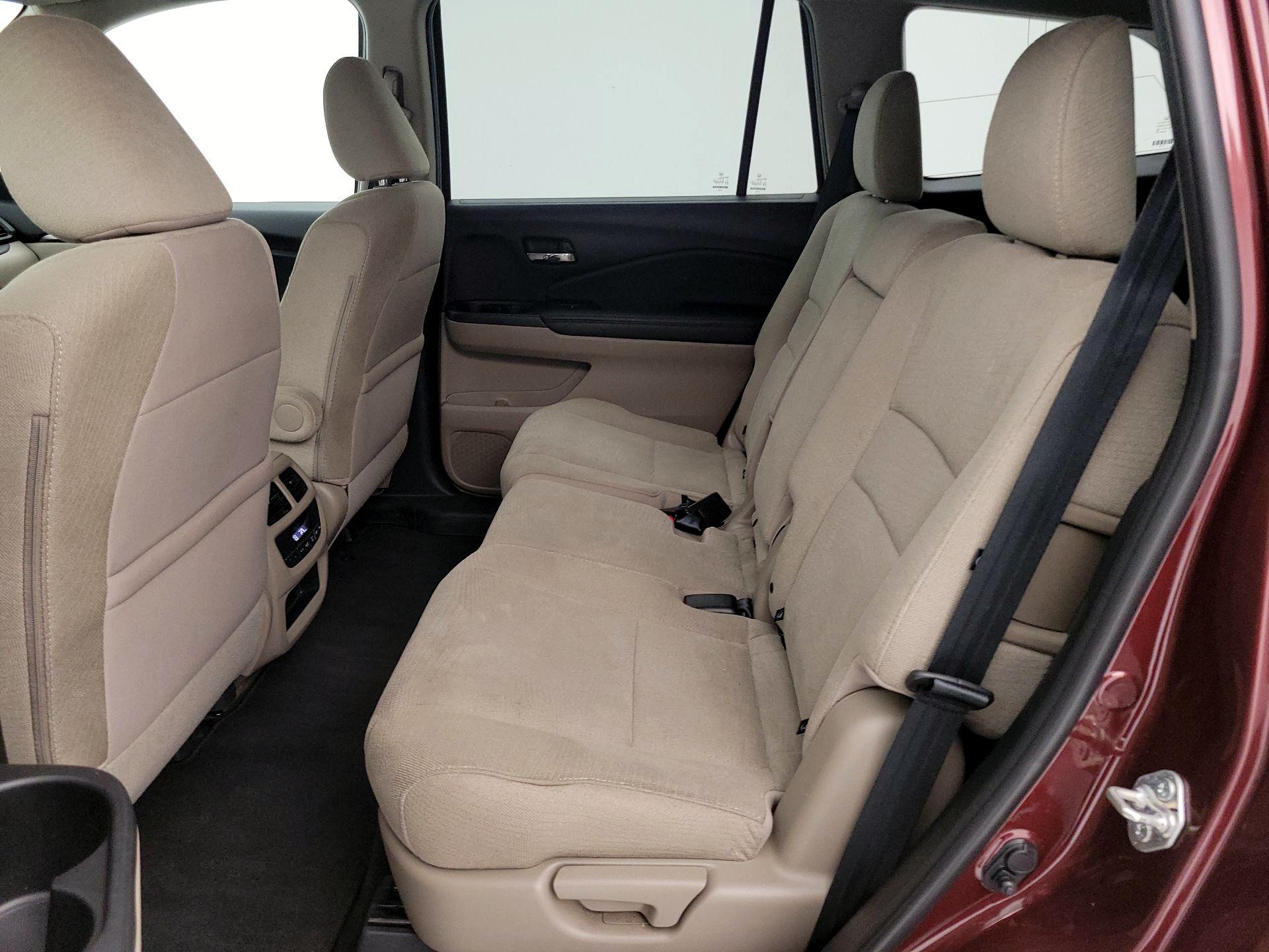 Thumbnail: 2018 Honda Pilot - 19