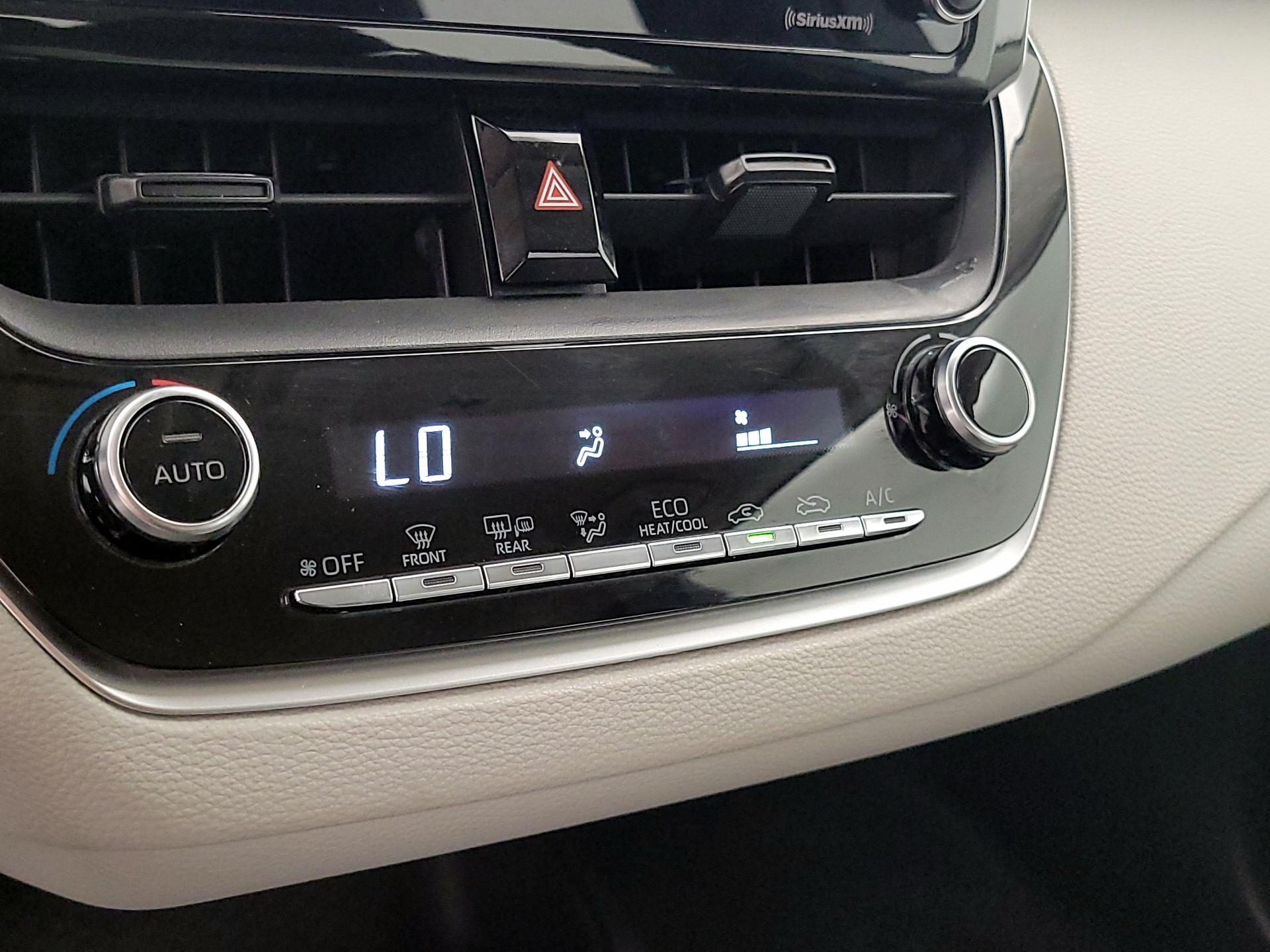 Thumbnail: 2021 Toyota Corolla - 16