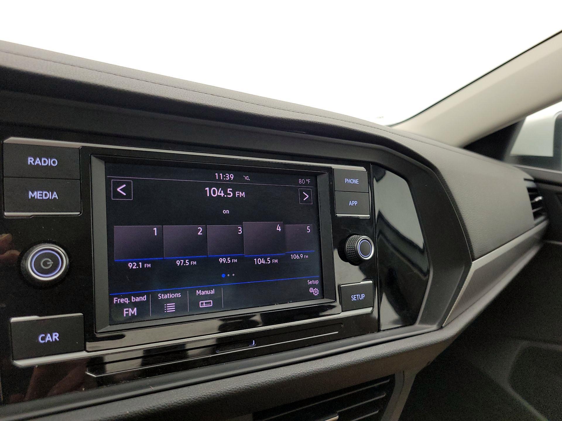 Thumbnail: 2019 Volkswagen Jetta - 15