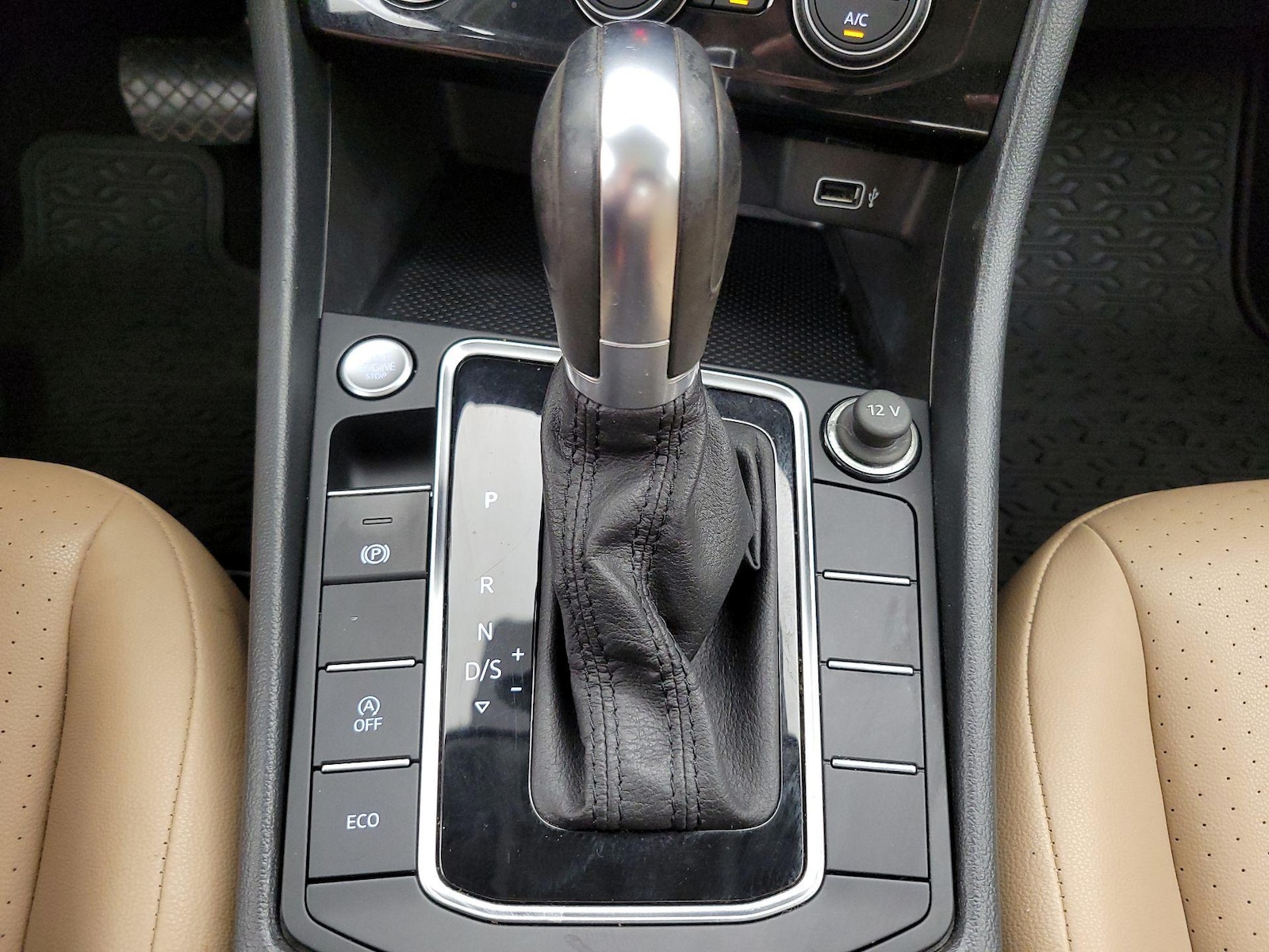 2019 Volkswagen Jetta SE - Photo 18